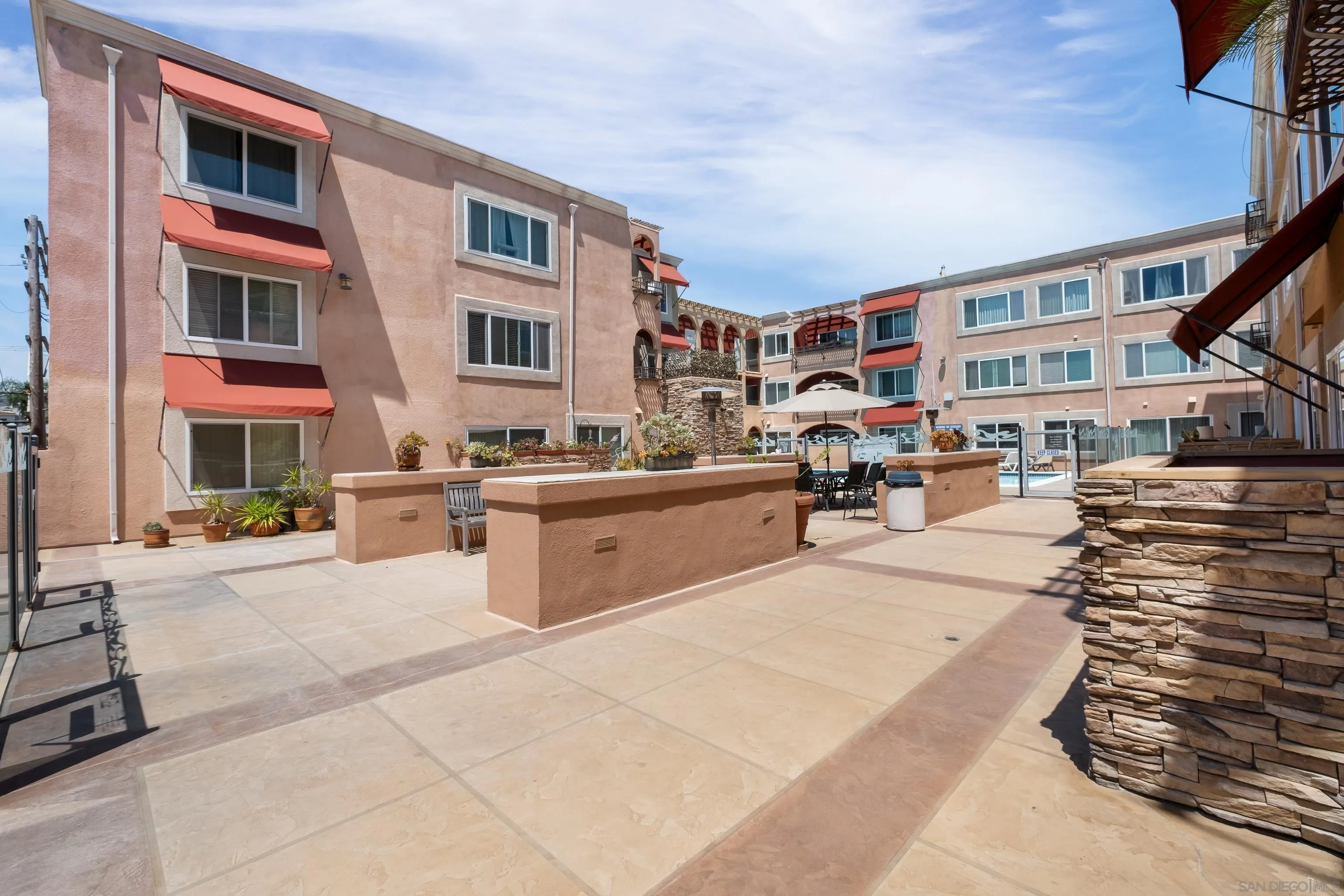 https://cdn.realtyfeed.com/cdn/127/260019535/3bb22f1db584f567b924dca0c0228ef6.webp