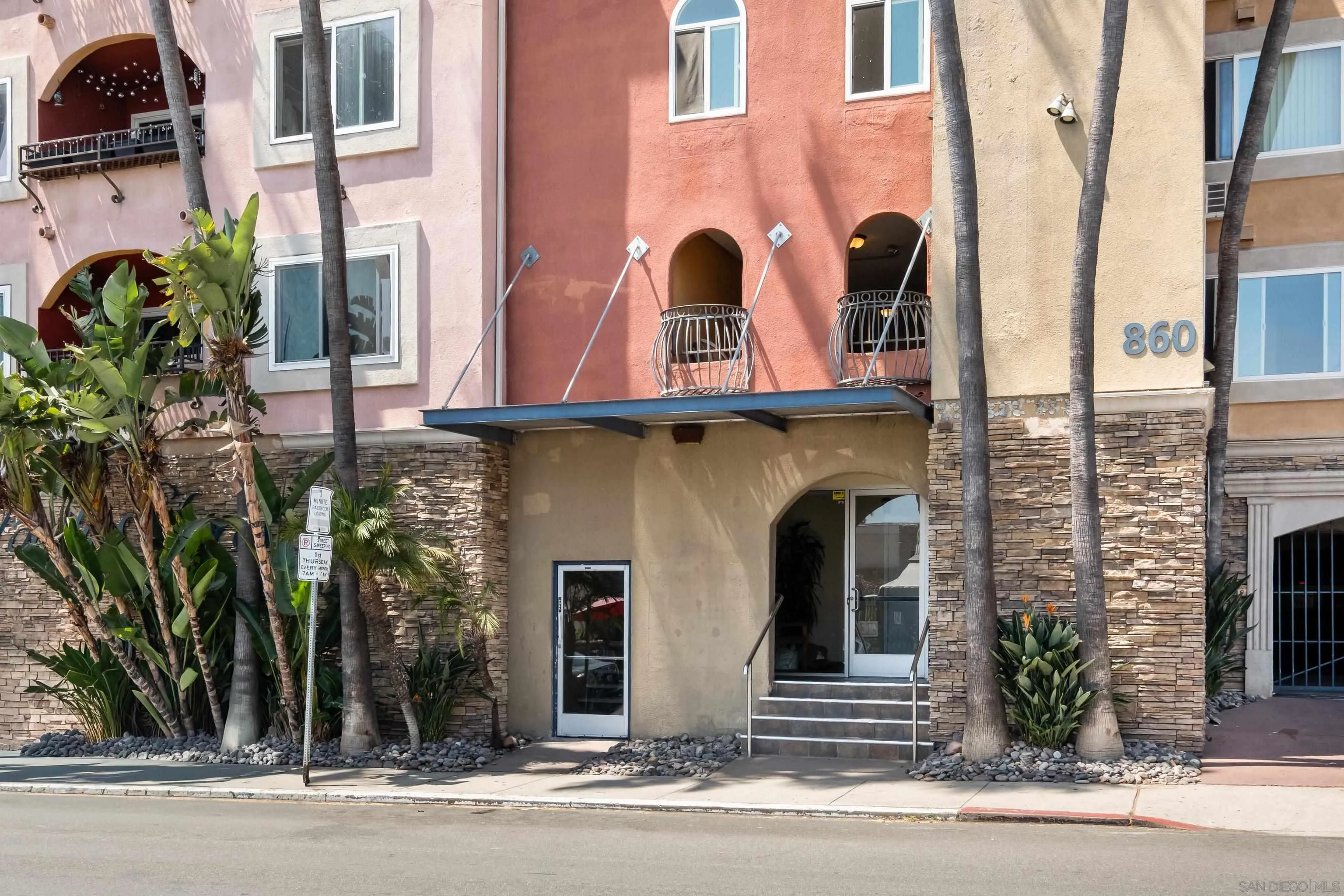 https://cdn.realtyfeed.com/cdn/127/260019535/84a789eb61a52c5e9bc245b60c602f53.webp