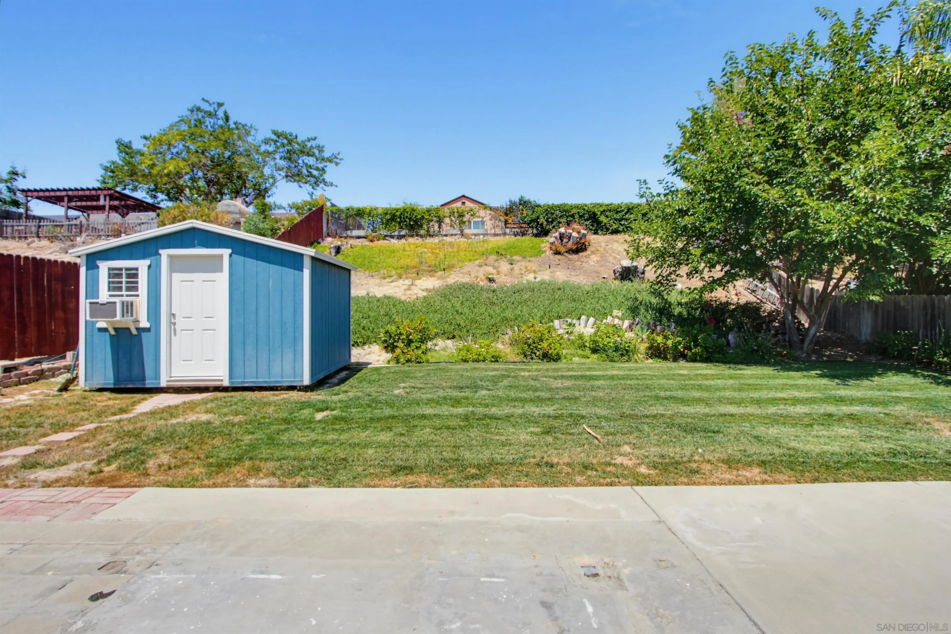 https://cdn.realtyfeed.com/cdn/127/260019536/060636224150b7e3e16a9650782c1dfc.webp