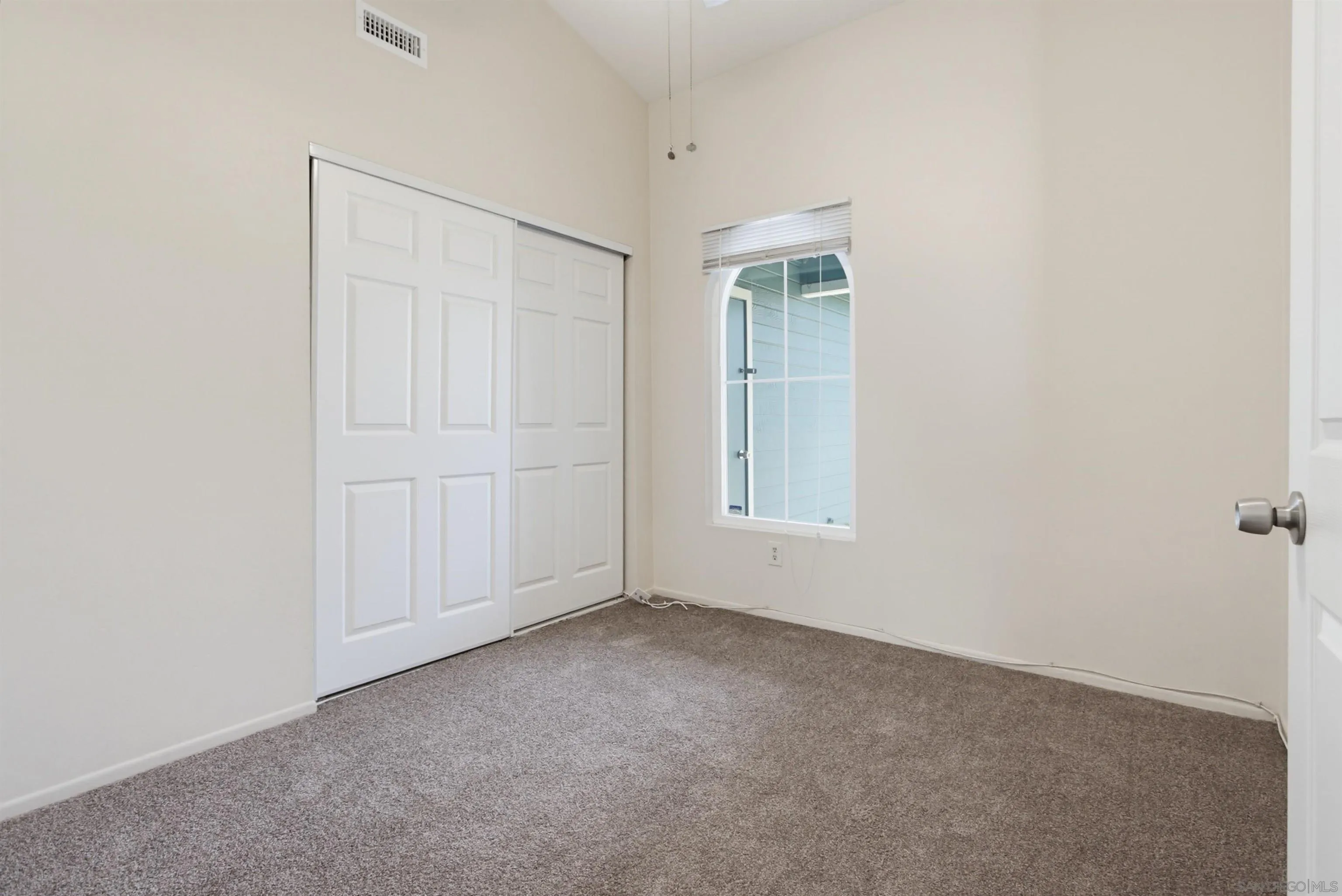https://cdn.realtyfeed.com/cdn/127/260019536/0c2b352d300ea60dedcce7badb56785f.webp