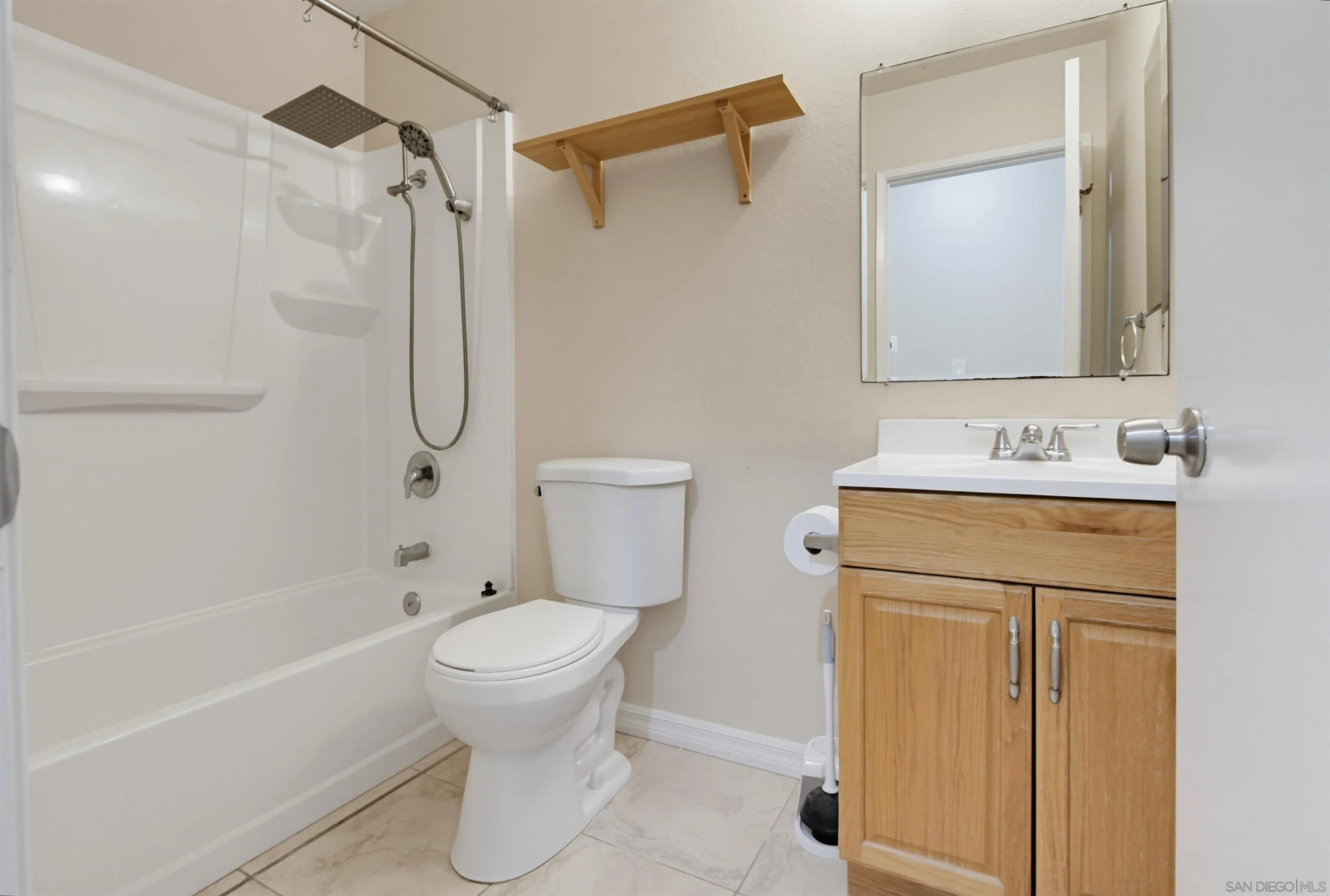 https://cdn.realtyfeed.com/cdn/127/260019536/328b3f5cbf959cde6a5b54679db08537.webp