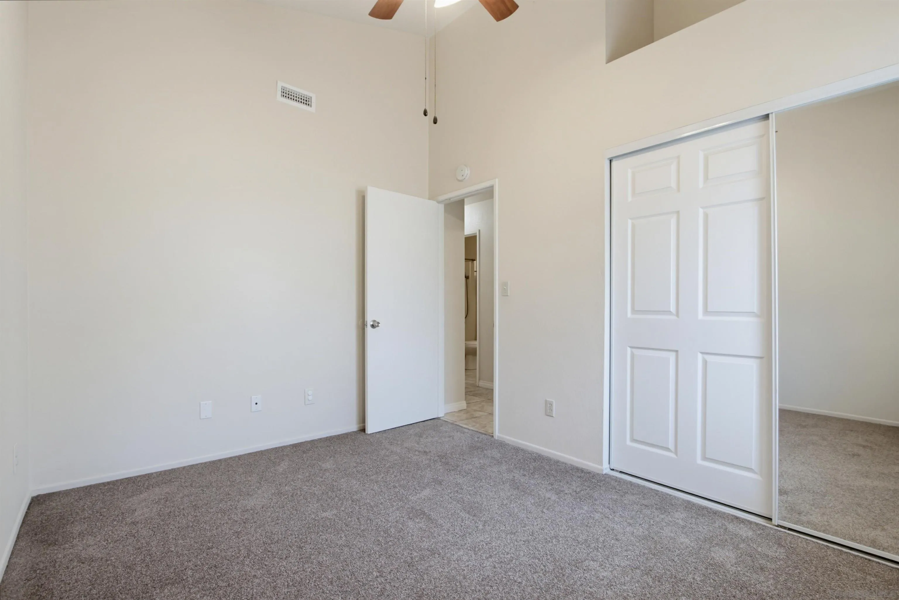 https://cdn.realtyfeed.com/cdn/127/260019536/7c7e5afce56eef73cc2369929c12570e.webp