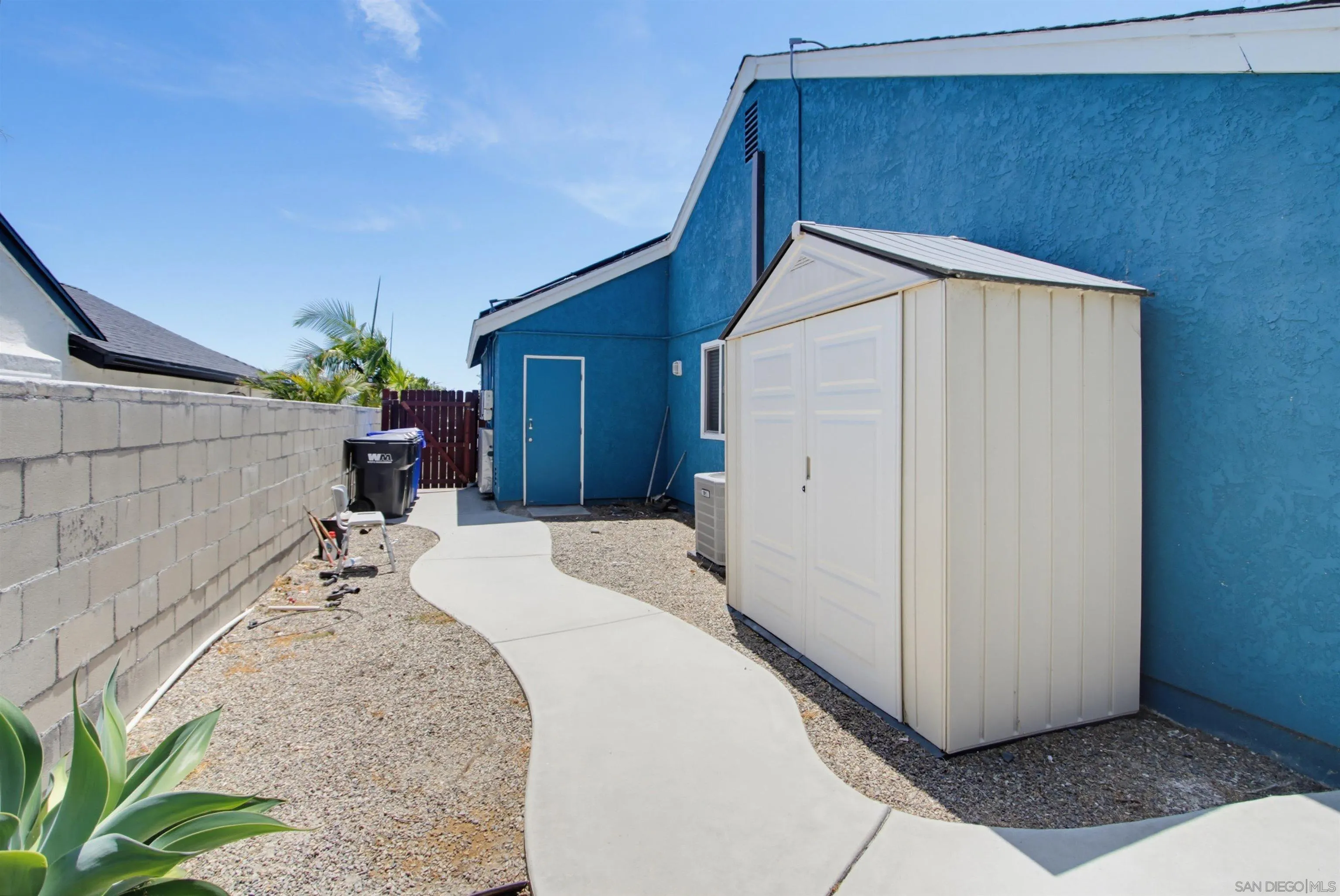 https://cdn.realtyfeed.com/cdn/127/260019536/adf2f6c902ab5405db43b63d7c04cb06.webp