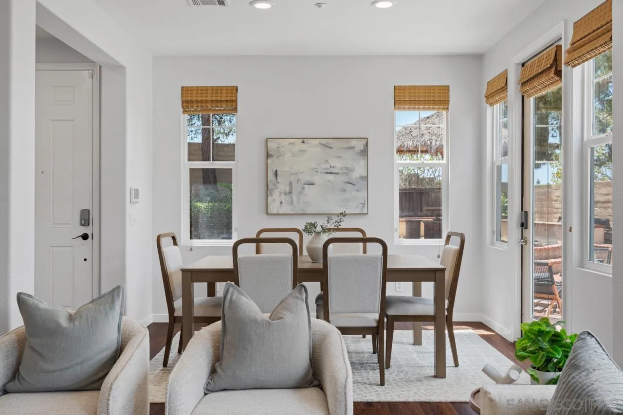 https://cdn.realtyfeed.com/cdn/127/260019538/249bbf6f82d7398b91c37a4d008f007b.webp