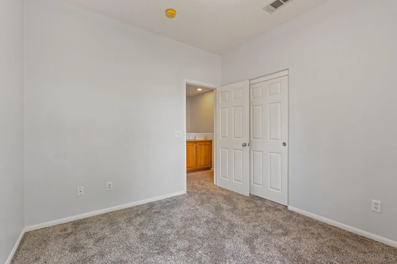 https://cdn.realtyfeed.com/cdn/127/260019538/7df87aaf68b3e09bedc684e94e3ebae0.webp