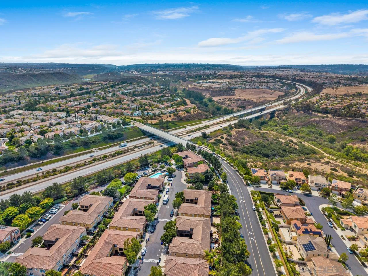 https://cdn.realtyfeed.com/cdn/127/260019538/a53d4d7fe5c06f7991130d74cbf072d1.webp