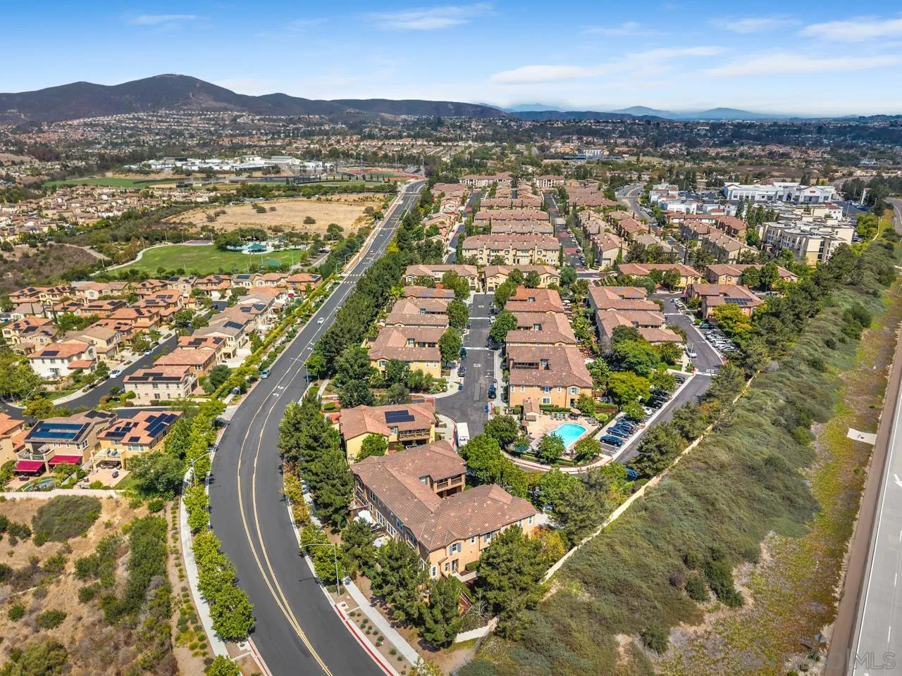 https://cdn.realtyfeed.com/cdn/127/260019538/d9fadc1ed4134ac22e4d288c5ebb6b9f.webp