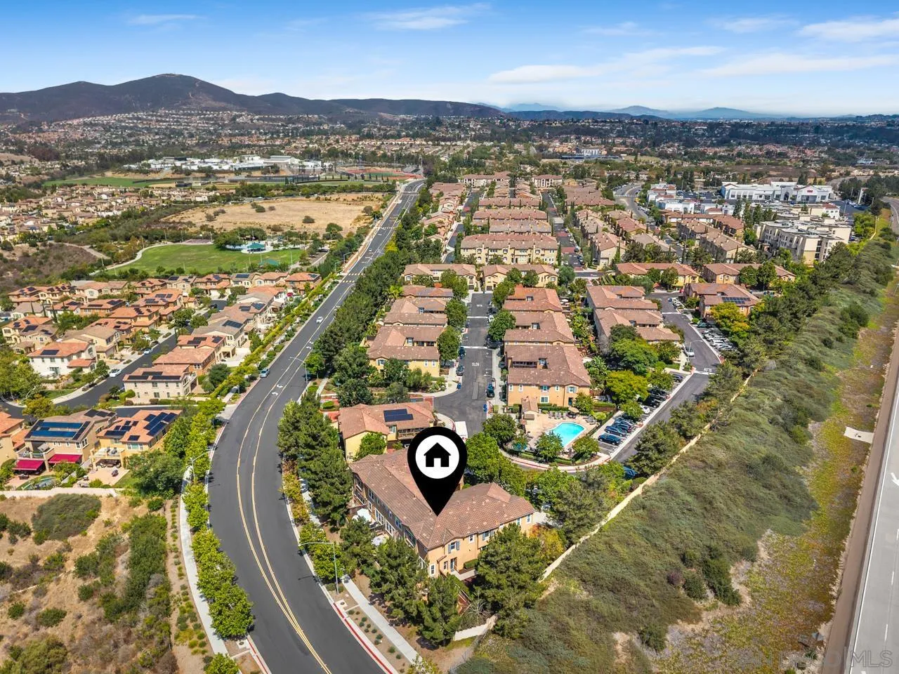 https://cdn.realtyfeed.com/cdn/127/260019538/e54f8e23abaae543b5636b7e99a17604.webp