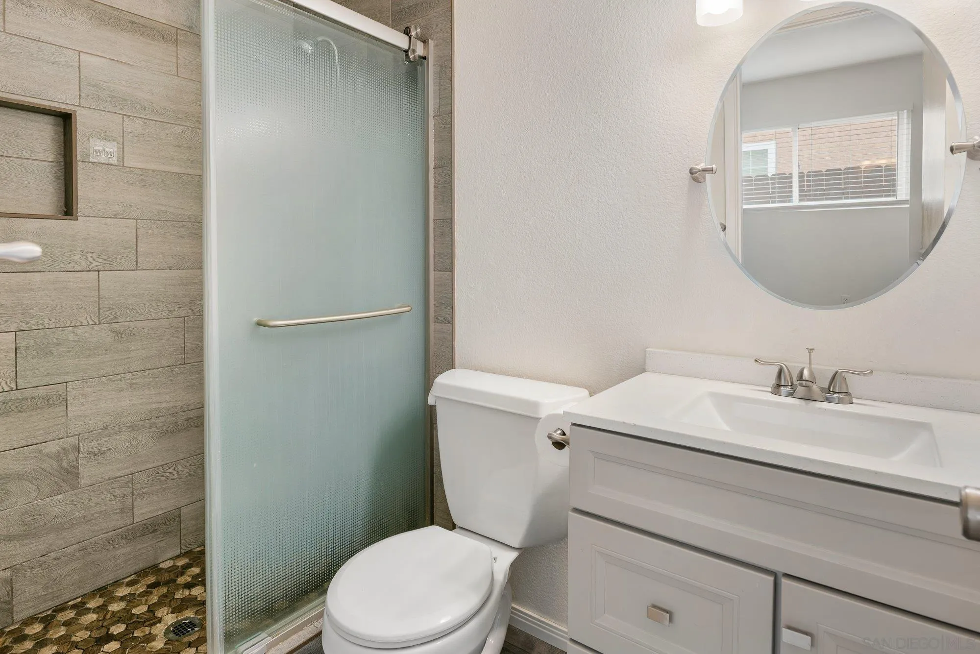 https://cdn.realtyfeed.com/cdn/127/260019539/0123905981dc2ff45d3f4b7e573f332a.webp