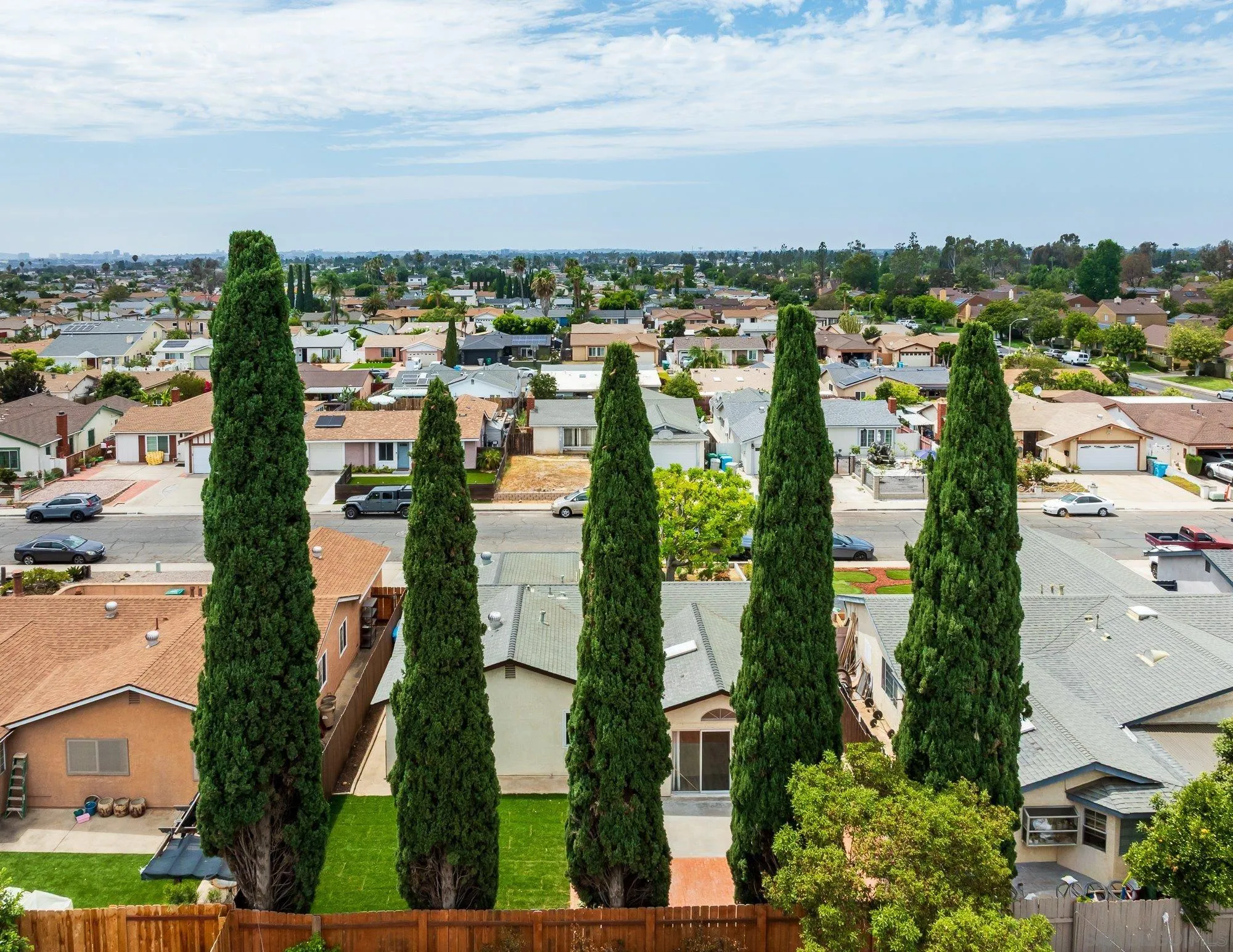 https://cdn.realtyfeed.com/cdn/127/260019539/0e97eddb8e59349d16de19df2a4a929c.webp