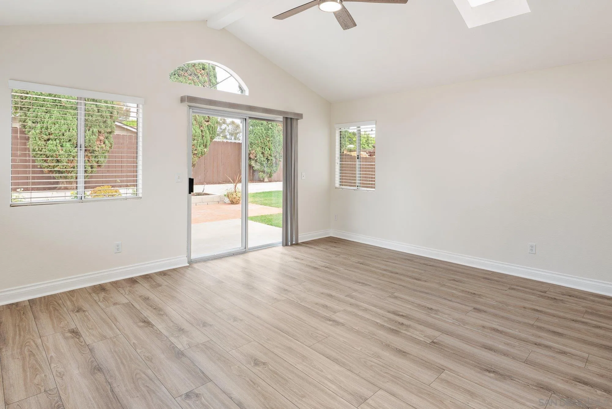 https://cdn.realtyfeed.com/cdn/127/260019539/51dc5b920cba8eef12207c93607d7d60.webp