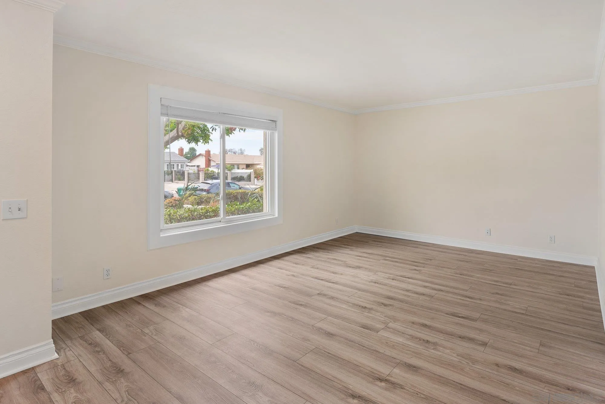 https://cdn.realtyfeed.com/cdn/127/260019539/caf4b8051adc02ddca39d61f62f2ec25.webp