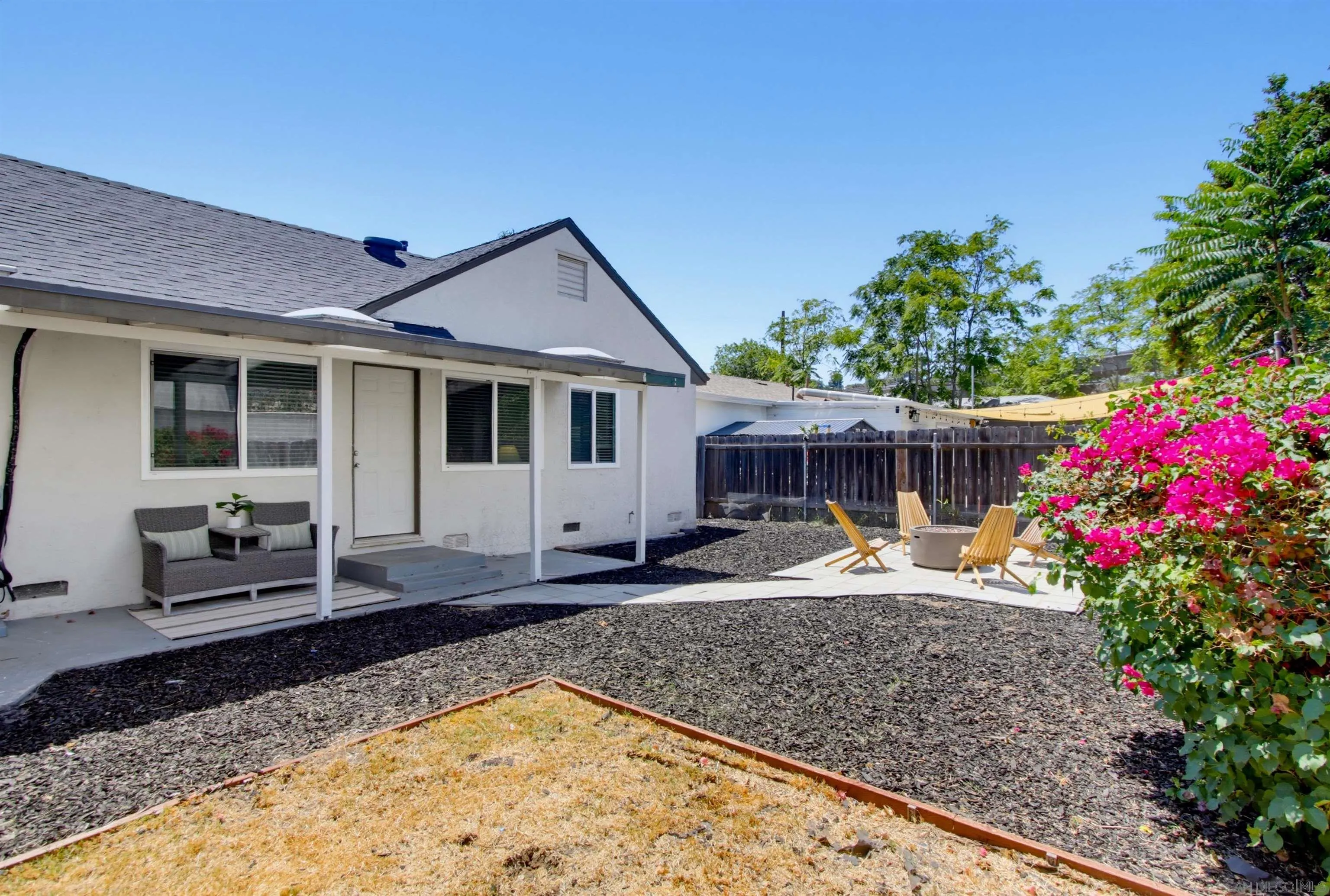 https://cdn.realtyfeed.com/cdn/127/260019541/63ff0b869a9ccd85f638d8afe2b9da2b.webp