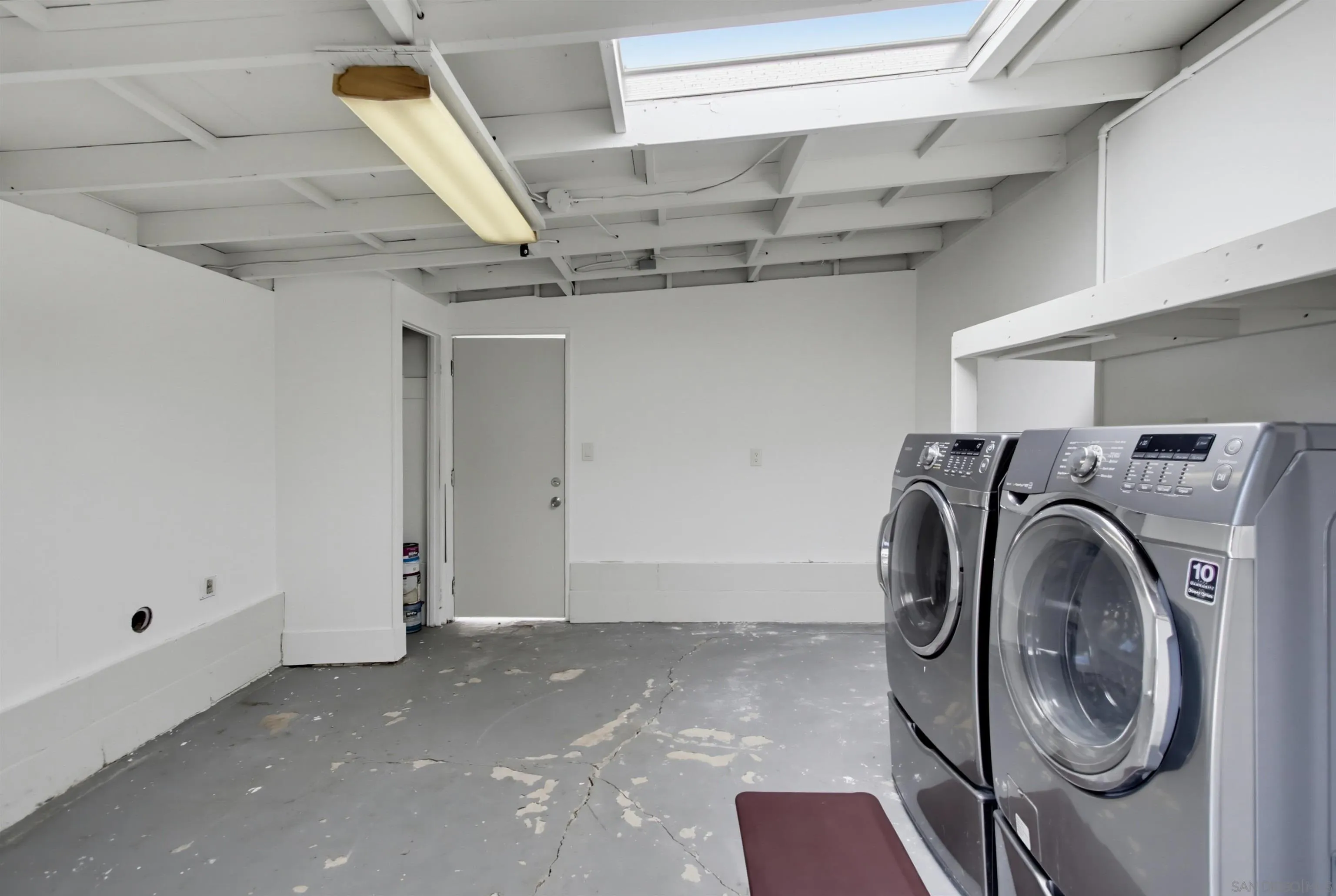 https://cdn.realtyfeed.com/cdn/127/260019541/b5782569537a14e0dcbc053a7274d65e.webp
