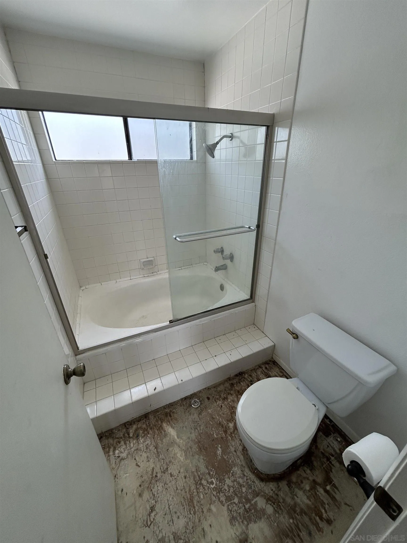 https://cdn.realtyfeed.com/cdn/127/260019542/73aaacf29bfc70d749170292882e04db.webp