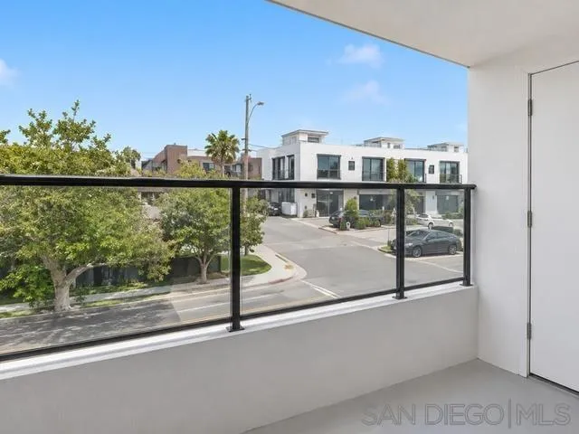 Photo #7: 260019544 Listing: Photo #7