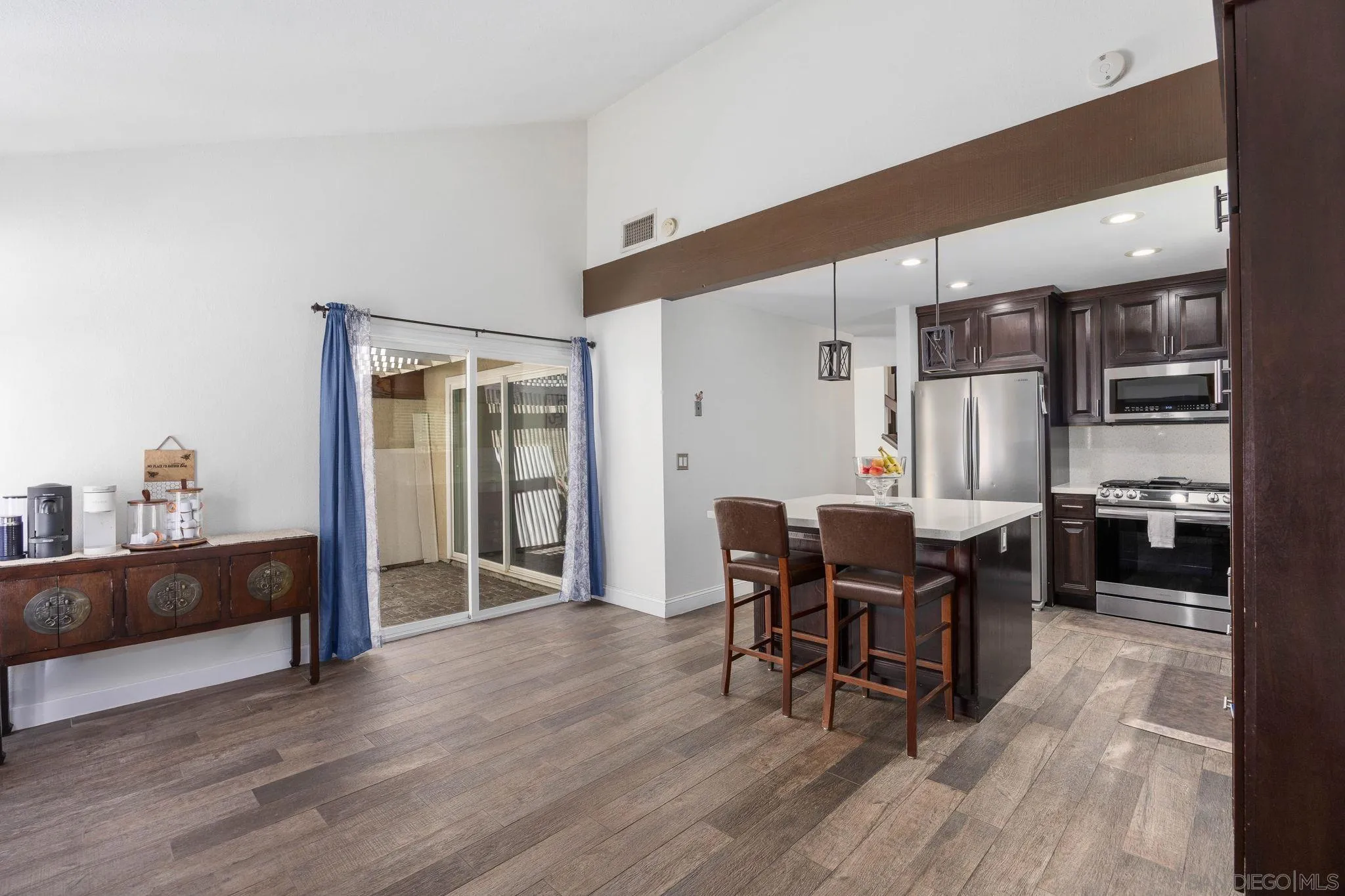 Photo #14: 260019545 Listing: Photo #14
