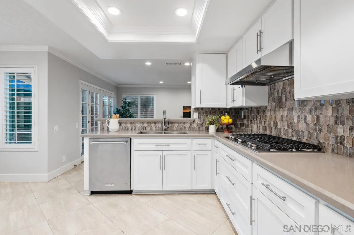 https://cdn.realtyfeed.com/cdn/127/260019548/bcadfc0ea7ac35291c7f0953d959007c.webp