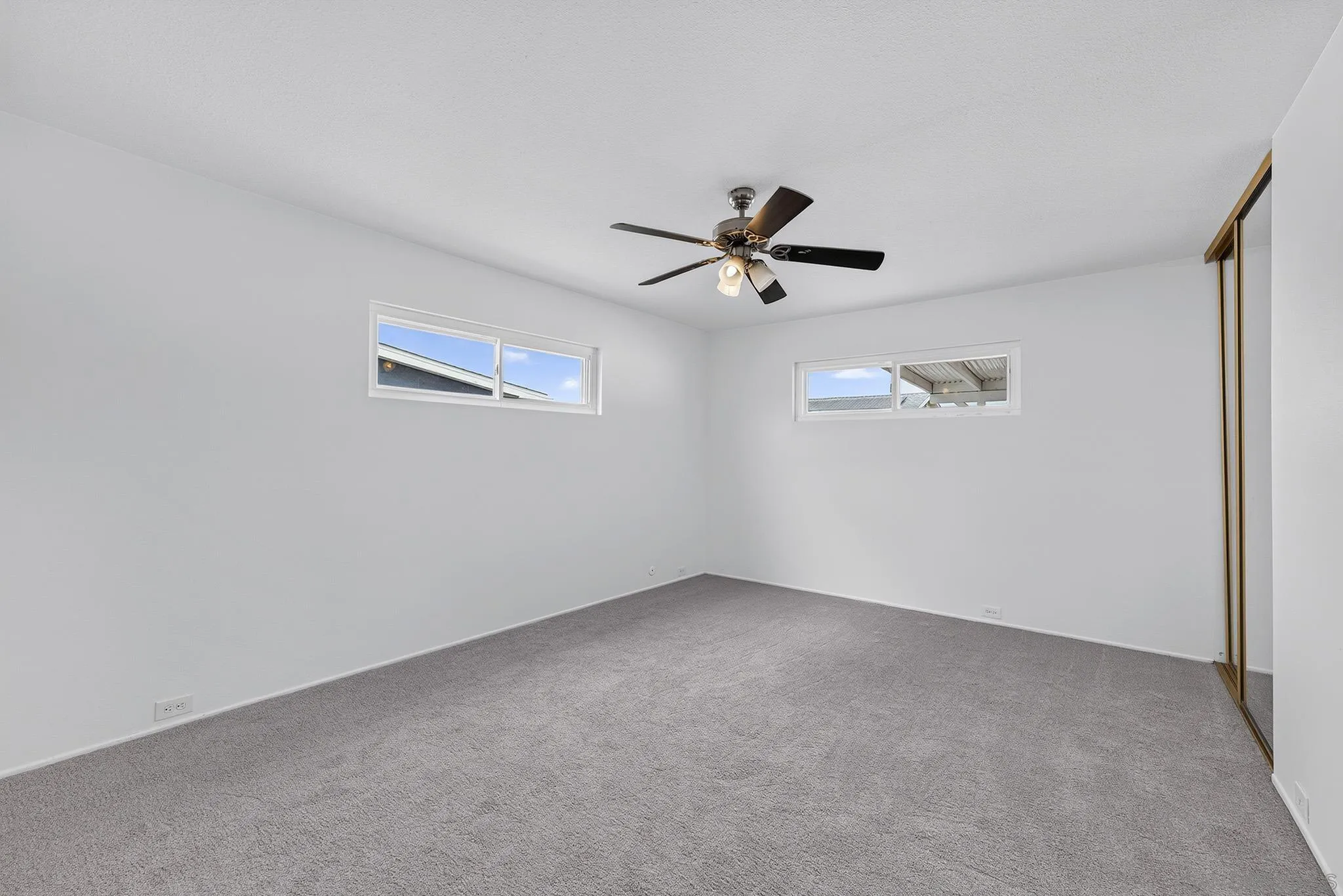 https://cdn.realtyfeed.com/cdn/127/260019553/0170b059d7974a5159bd0d4808e8c659.webp