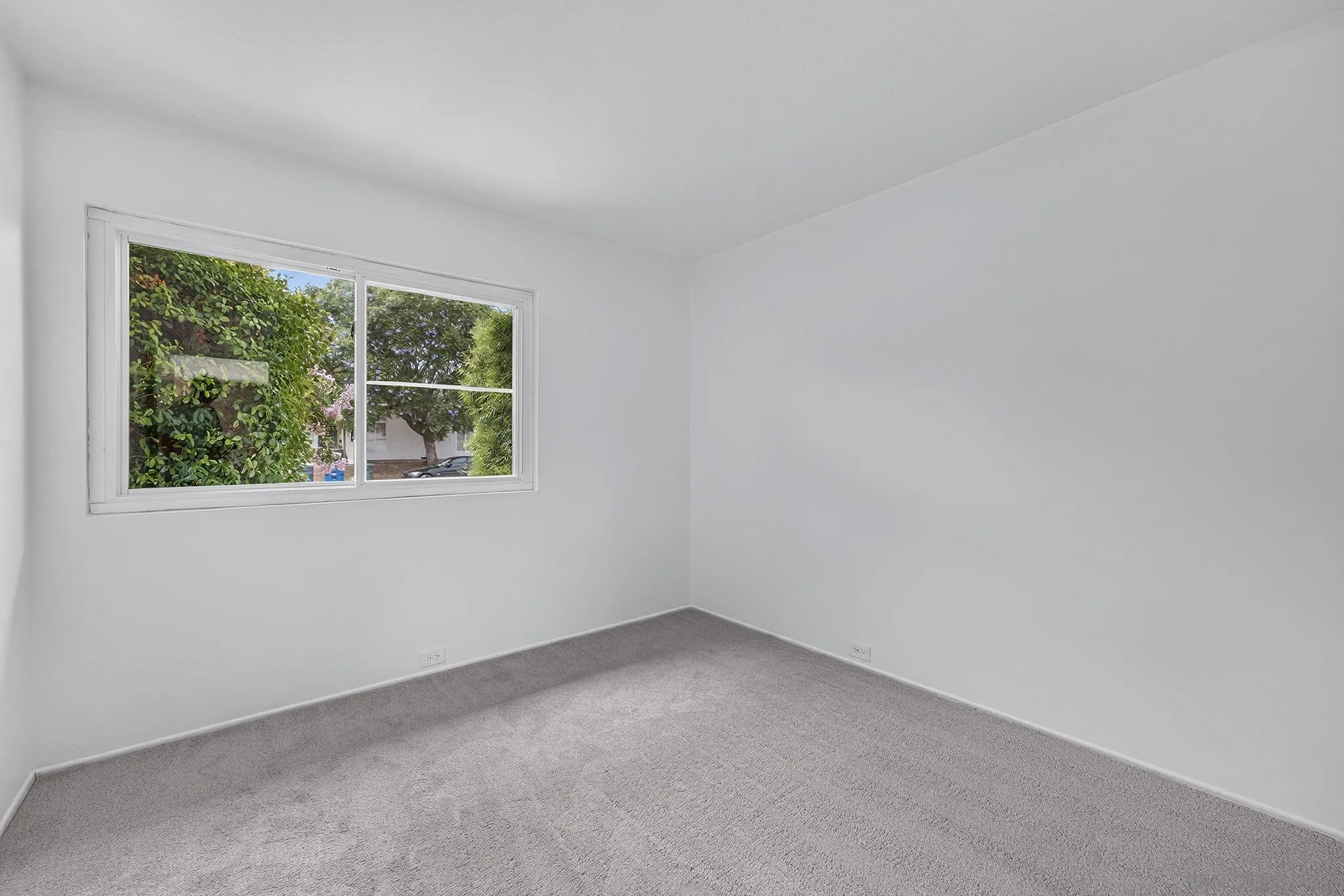 https://cdn.realtyfeed.com/cdn/127/260019553/2a5bca074f48f4f55b8f0c7140947eb4.webp