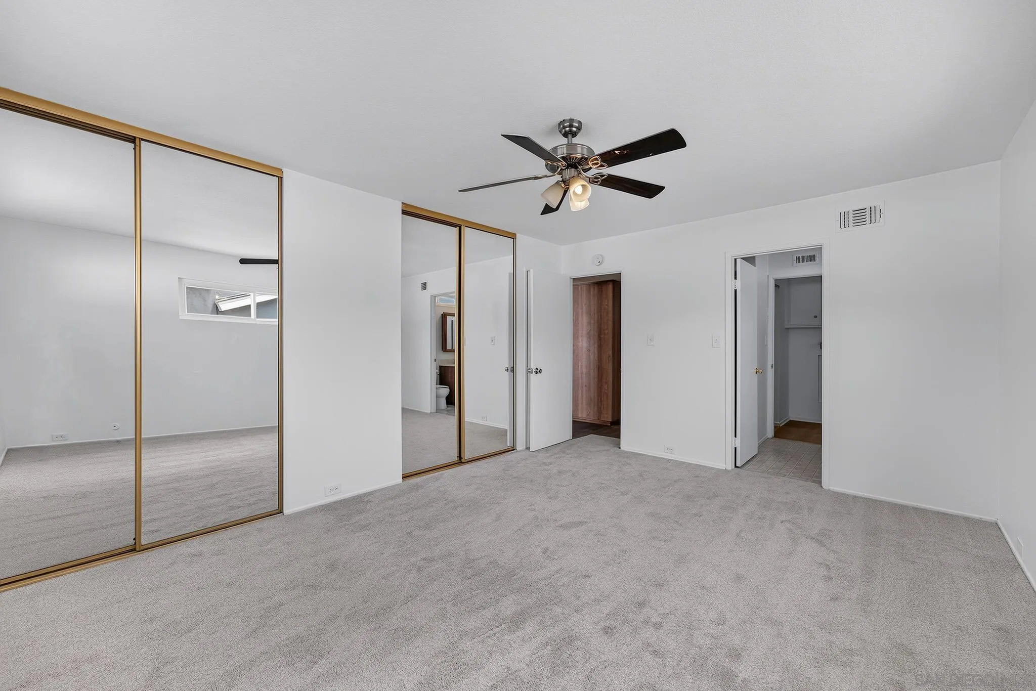 https://cdn.realtyfeed.com/cdn/127/260019553/3d77c04b148b39a6a50549085a773d5b.webp