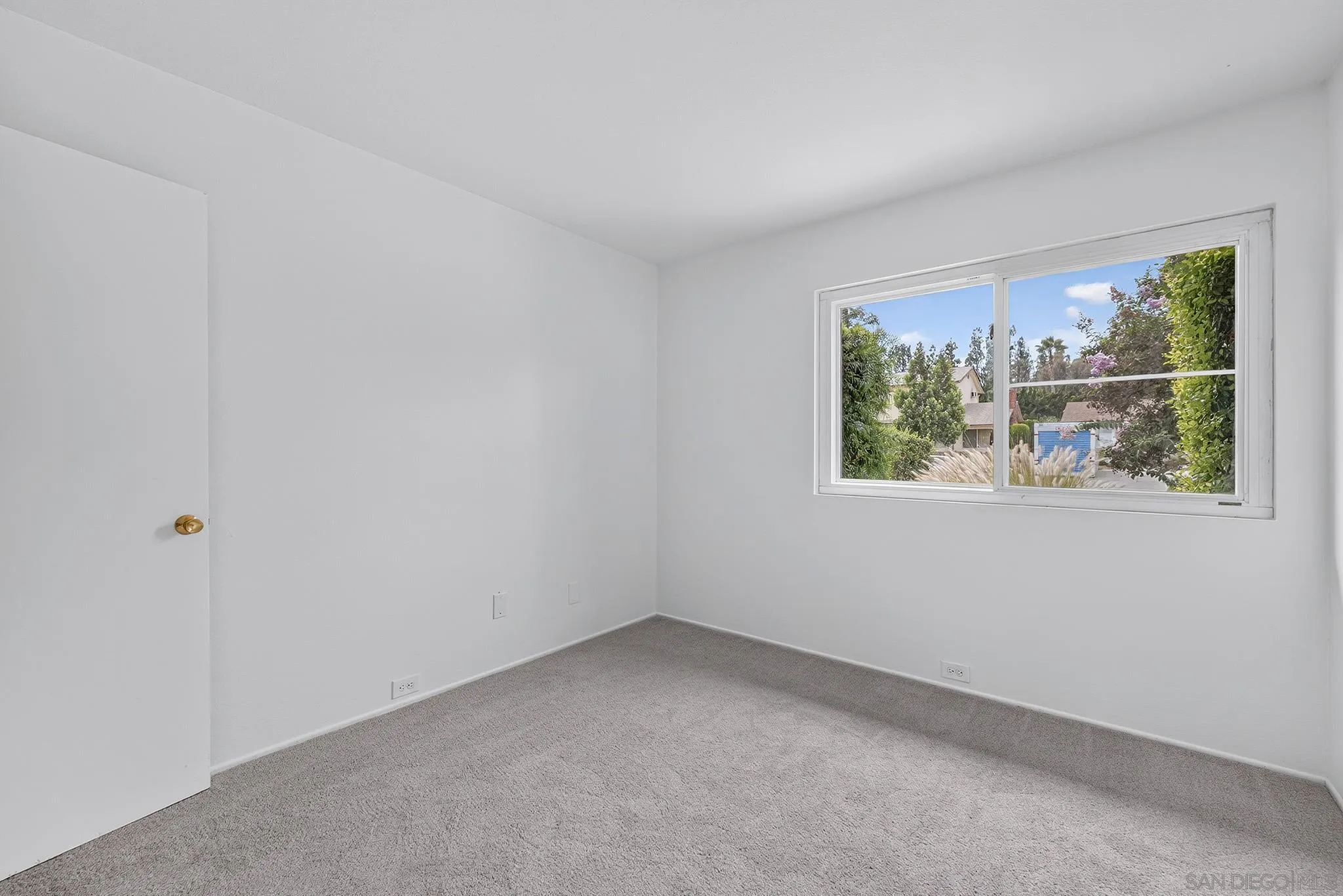 https://cdn.realtyfeed.com/cdn/127/260019553/498cf49f613bb6ecead3b39bbc5f841d.webp