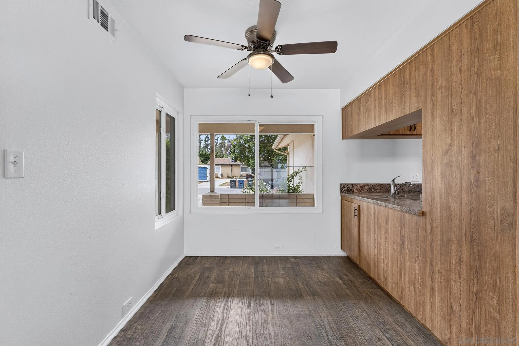 https://cdn.realtyfeed.com/cdn/127/260019553/b055c783abf106c34d1df62740781711.webp