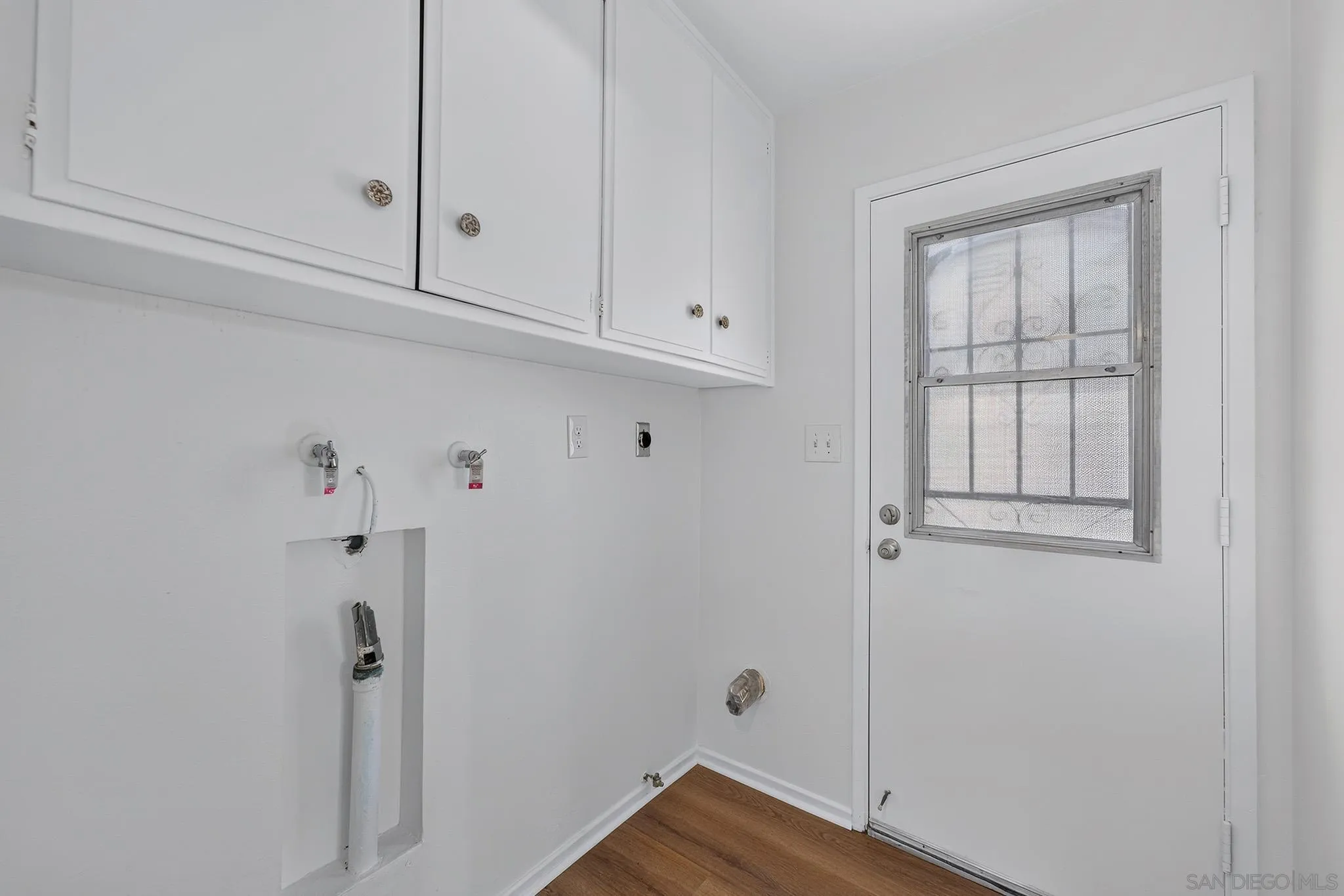 https://cdn.realtyfeed.com/cdn/127/260019553/f9b8fe74fc63d3fc81903b0bcc71db35.webp