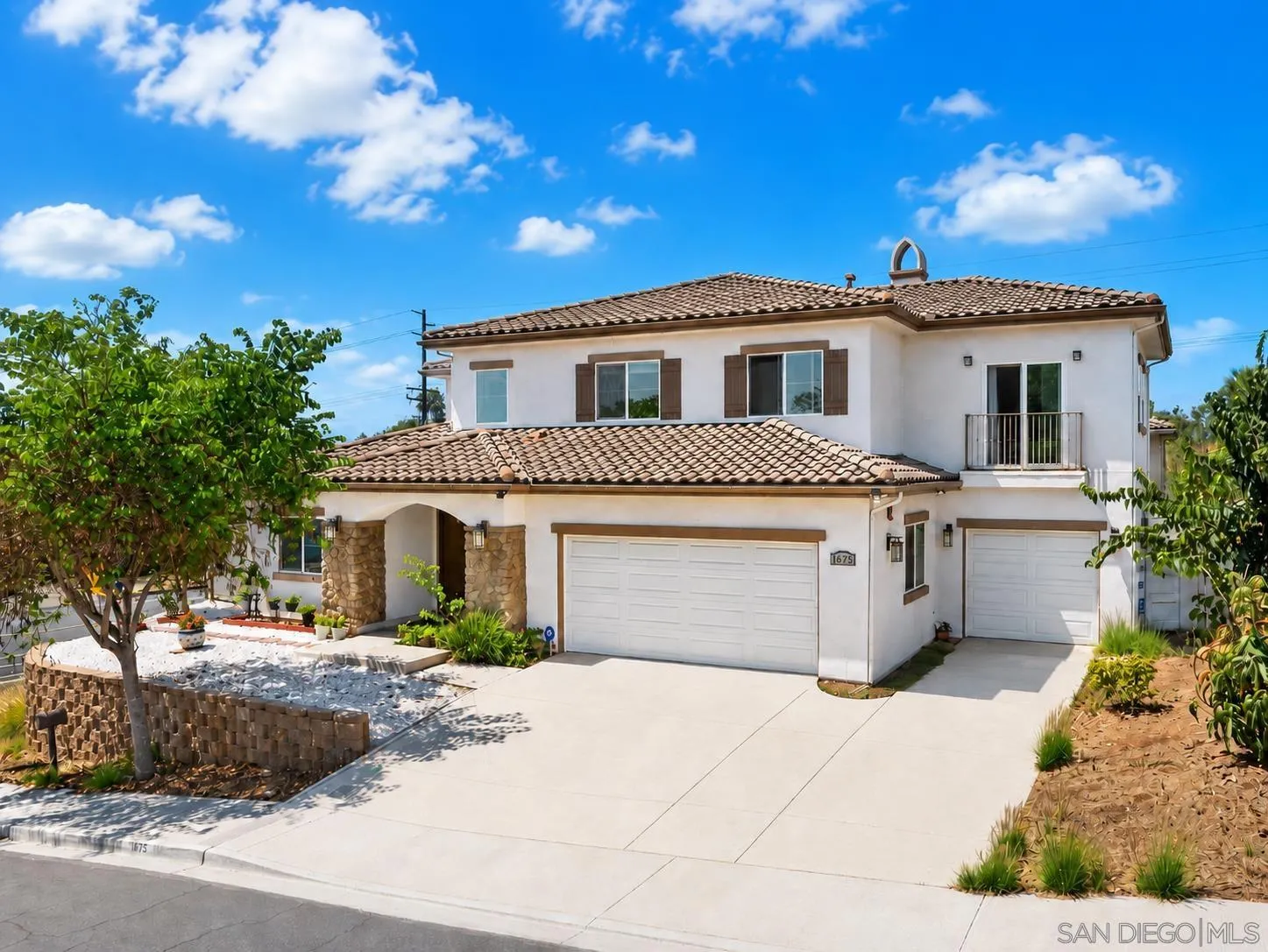 1675 Felicita, Escondido, CA 92025 - Main photo, Escondido, CA