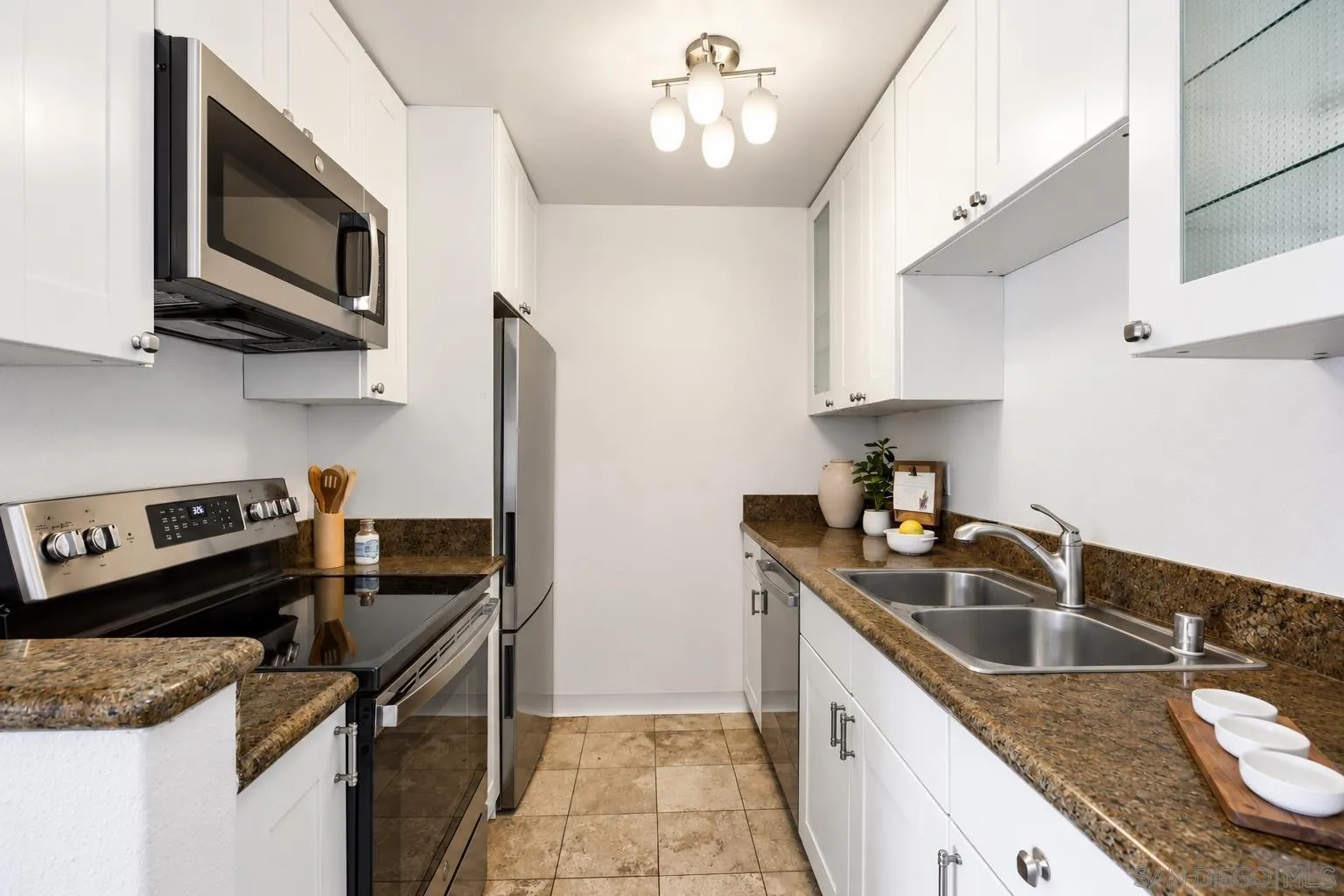 https://cdn.realtyfeed.com/cdn/127/260019555/013de4f3087fe70ff90625b9d6878d36.webp