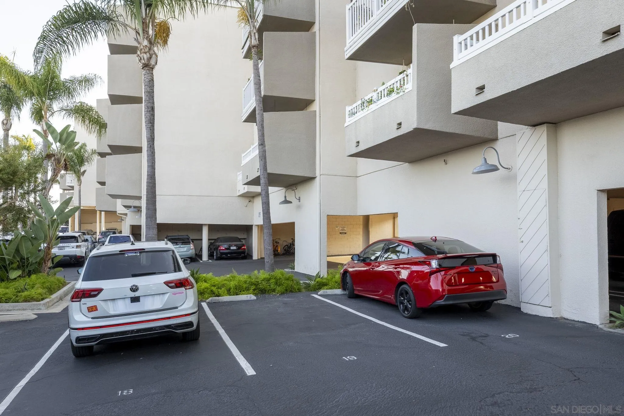 https://cdn.realtyfeed.com/cdn/127/260019555/17c02493c689ec152300a5d626f849a6.webp