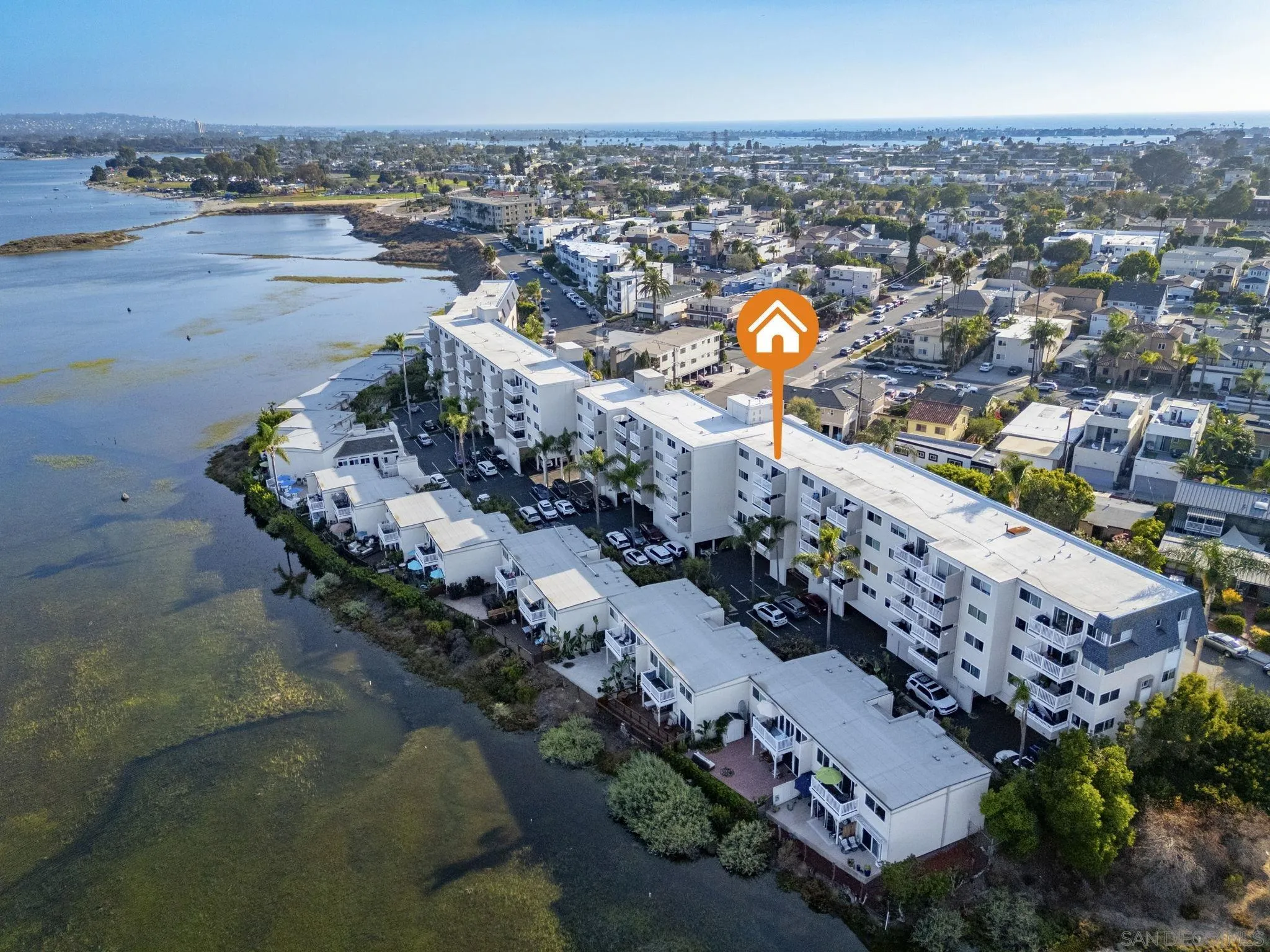 https://cdn.realtyfeed.com/cdn/127/260019555/c031fcdbef0aee4fa944510731401b6a.webp