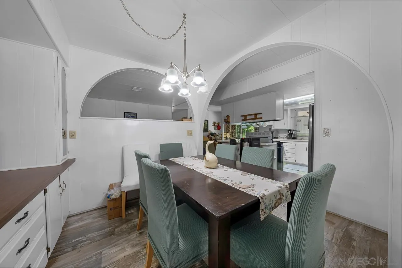 https://cdn.realtyfeed.com/cdn/127/260019558/1a4a6673c153c08aa05d39f359789b6d.webp