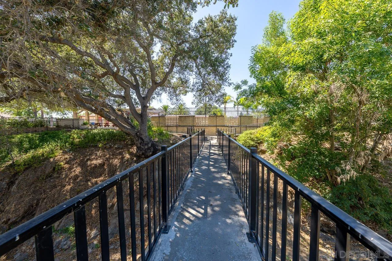 https://cdn.realtyfeed.com/cdn/127/260019558/6103303b61251de2d2de425e4df22fb2.webp