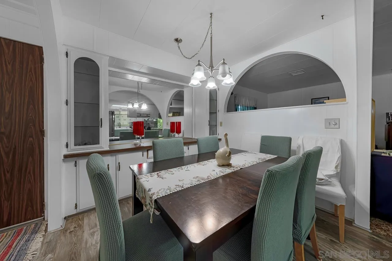https://cdn.realtyfeed.com/cdn/127/260019558/a50a4a3a5e6c8e534eff93b344325d97.webp