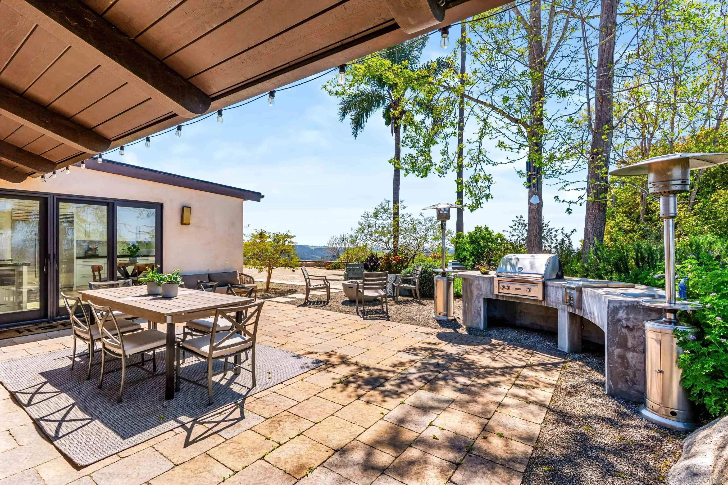 https://cdn.realtyfeed.com/cdn/127/260019559/259c95feeb66a7a4b42b7217c8c29609.webp