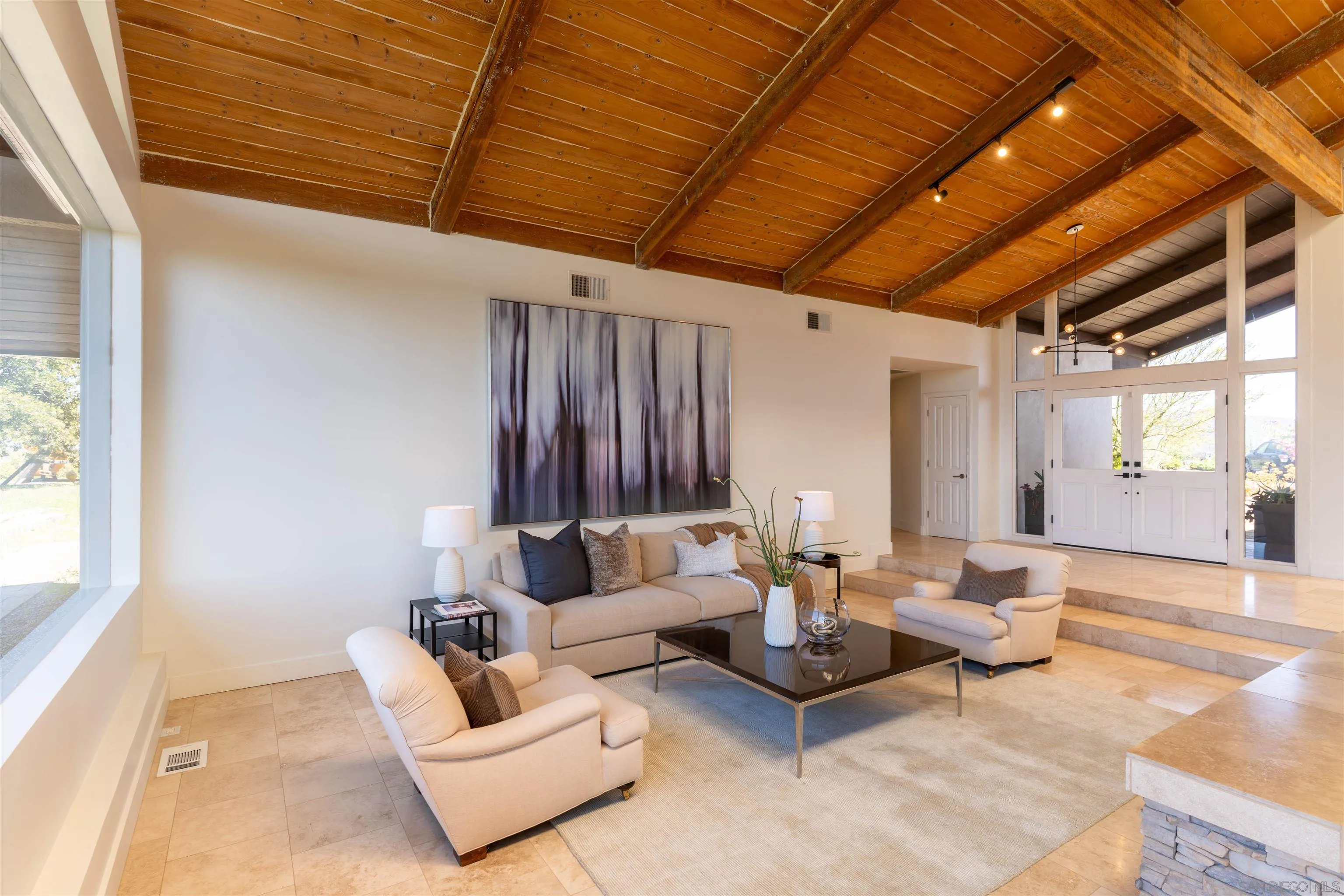 https://cdn.realtyfeed.com/cdn/127/260019559/2c7f5ae23846b5bfd1002c70cf660198.webp