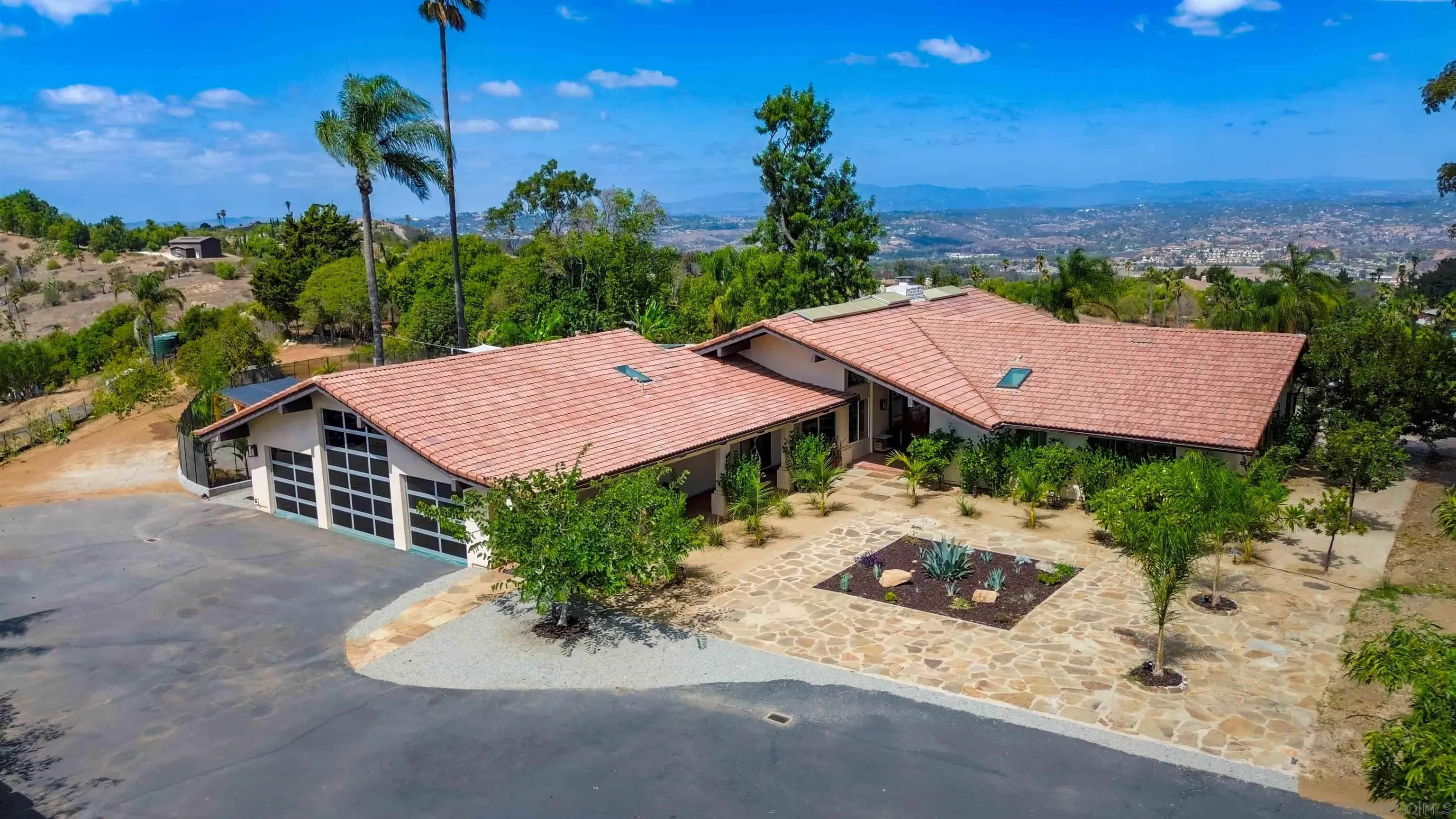https://cdn.realtyfeed.com/cdn/127/260019559/6c77d5e6e88a965c531a5328f533097e.webp