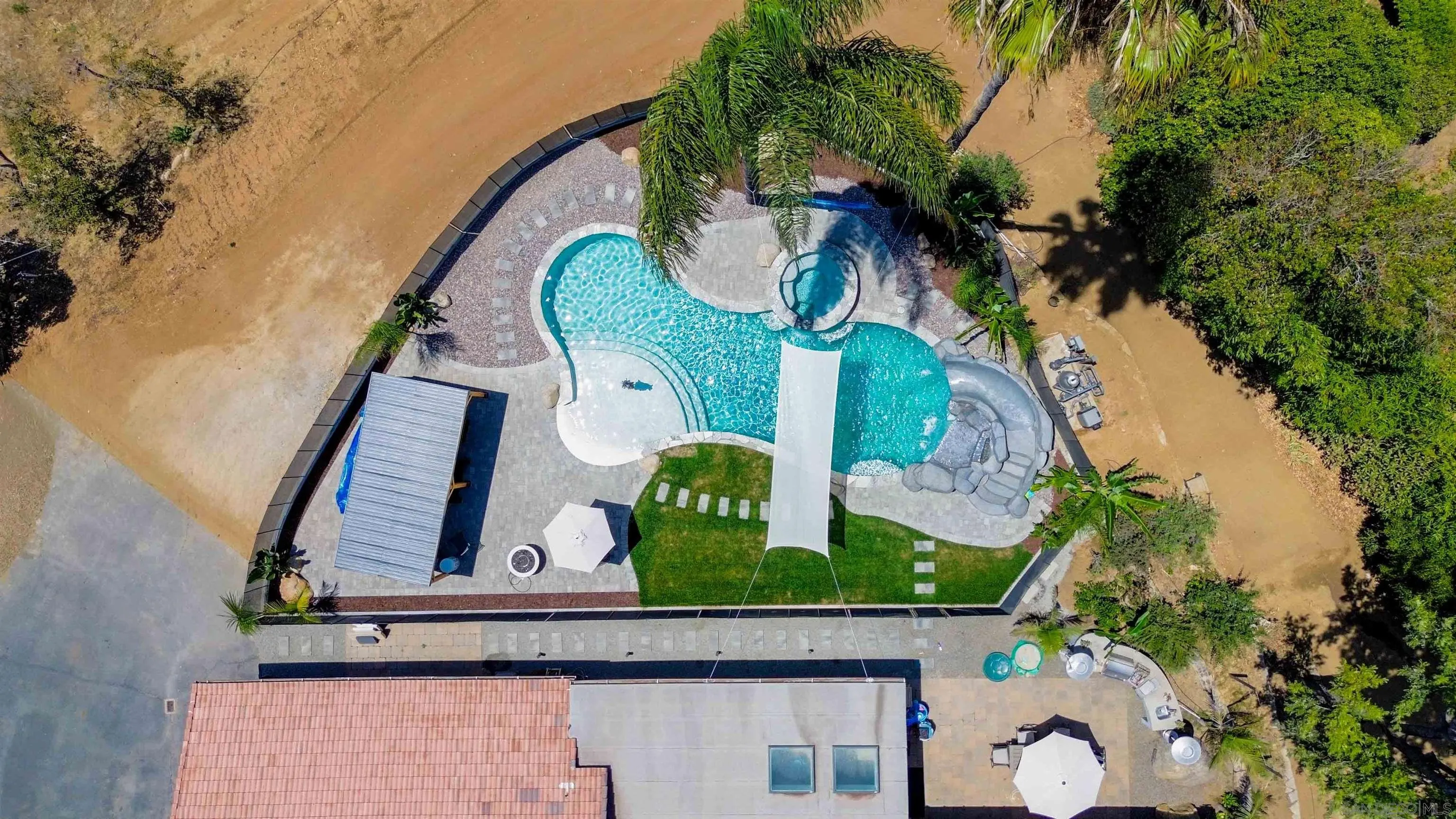 https://cdn.realtyfeed.com/cdn/127/260019559/990f249158614138cf066eb62b4bc565.webp