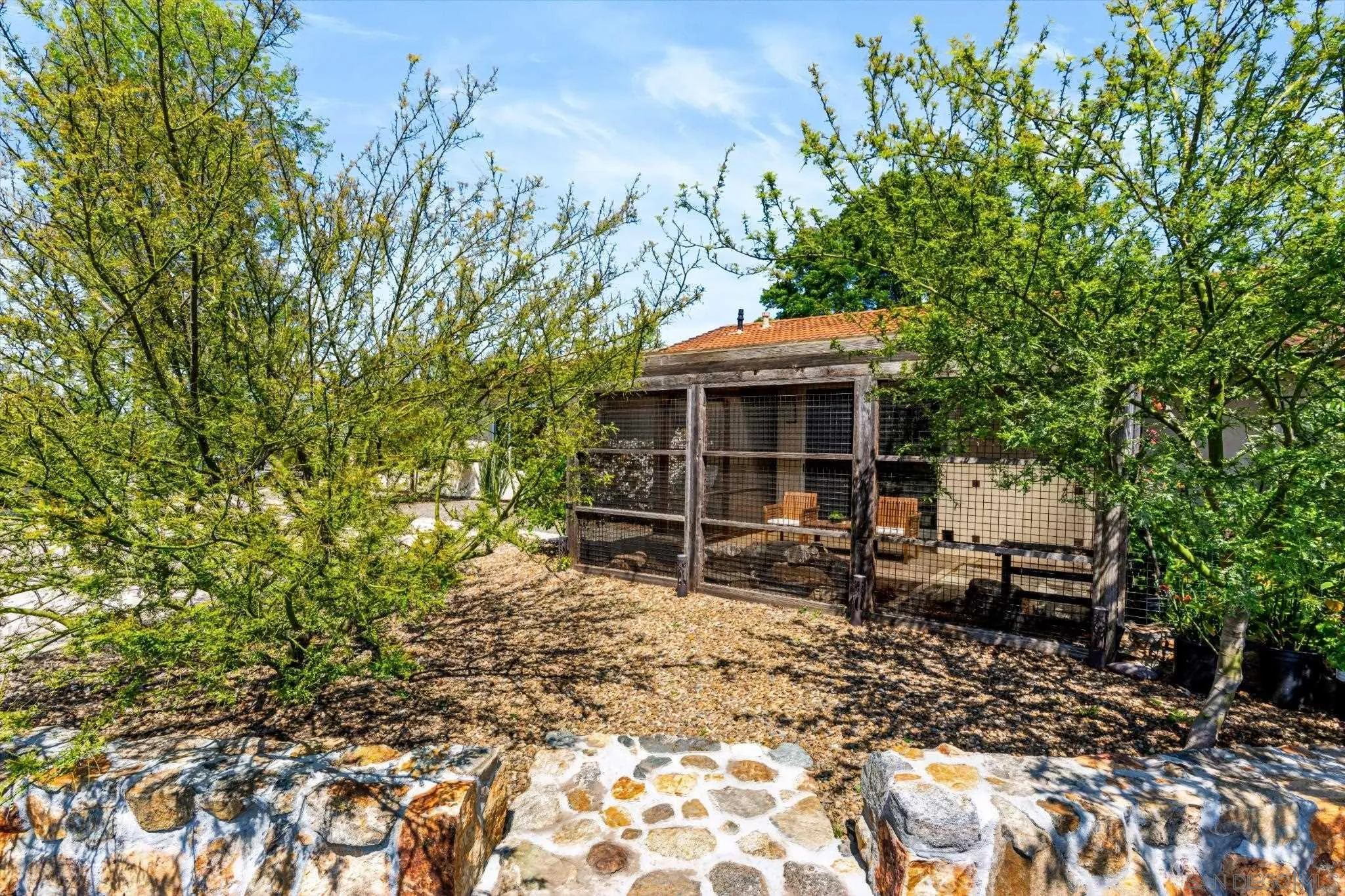 https://cdn.realtyfeed.com/cdn/127/260019559/c172e6214e96f6f1a67dcae2abfbed6f.webp