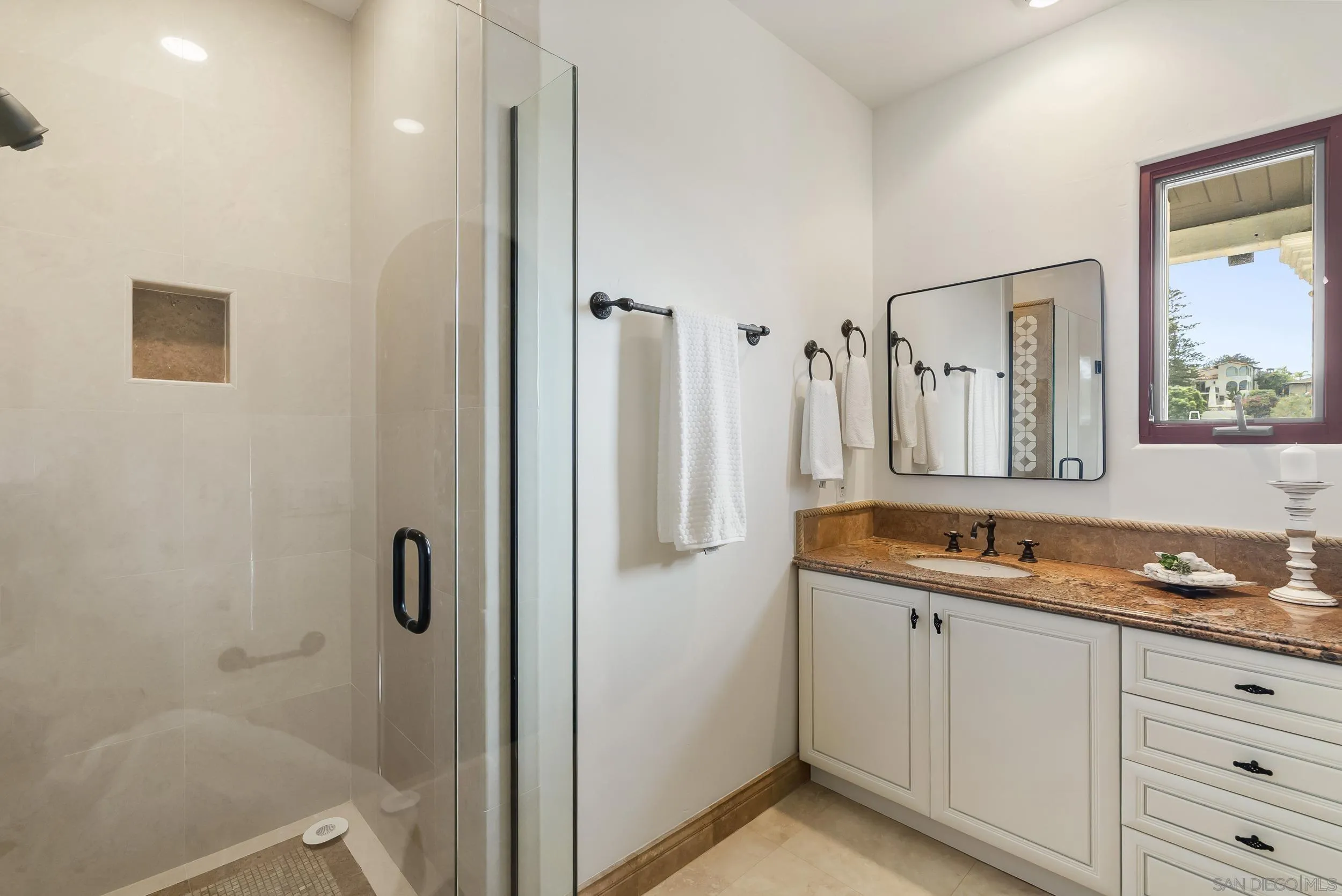 https://cdn.realtyfeed.com/cdn/127/260019560/21ada8a952f573df7202dc0af80f2d5f.webp