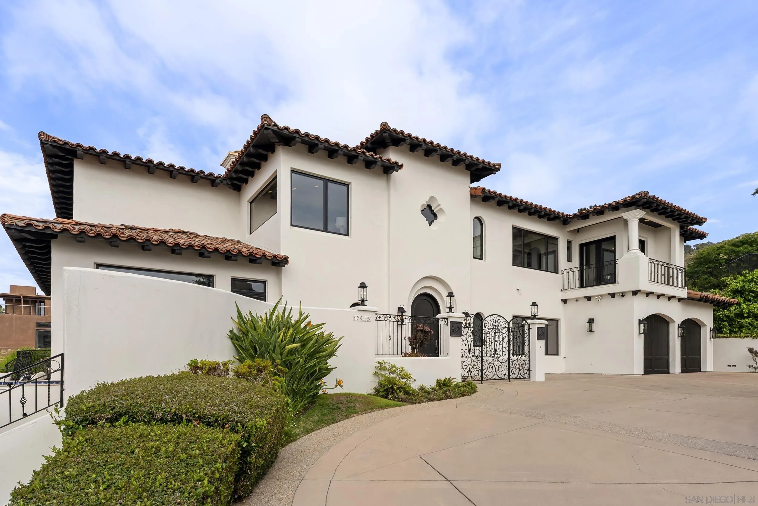 https://cdn.realtyfeed.com/cdn/127/260019560/8c1e347e1dc8d0025fd73d0a45eb300c.webp