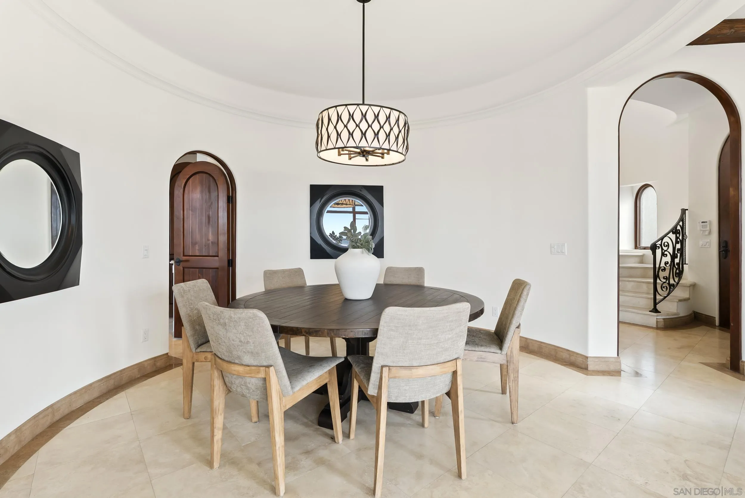 https://cdn.realtyfeed.com/cdn/127/260019560/fcfe5a747a517dbe115ef020fc041e5e.webp