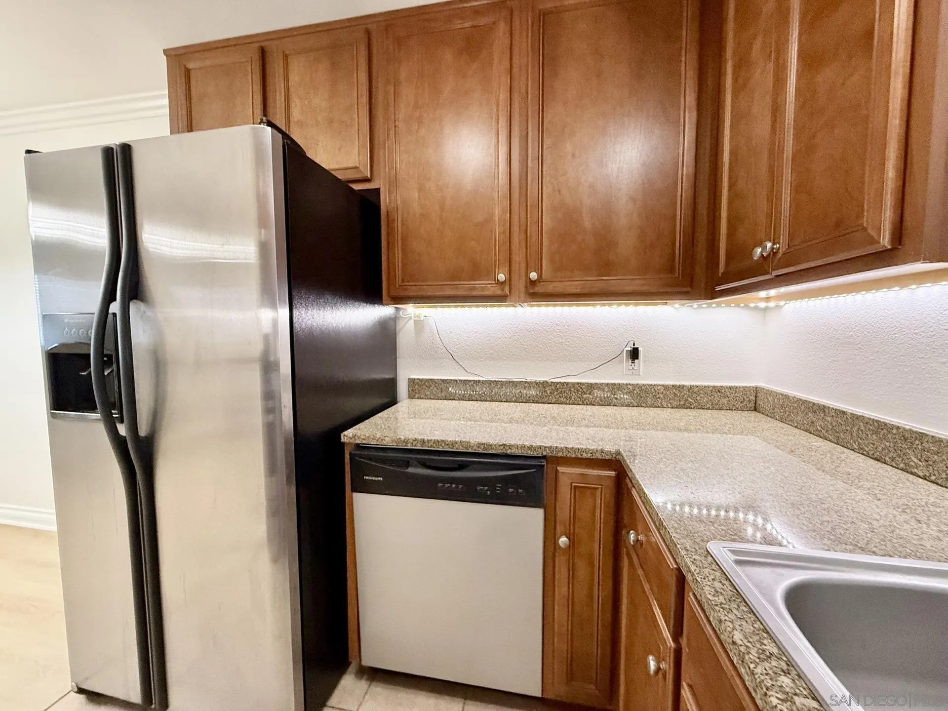 https://cdn.realtyfeed.com/cdn/127/260019561/61a4ca352940ab696b3cb7c72631d720.webp