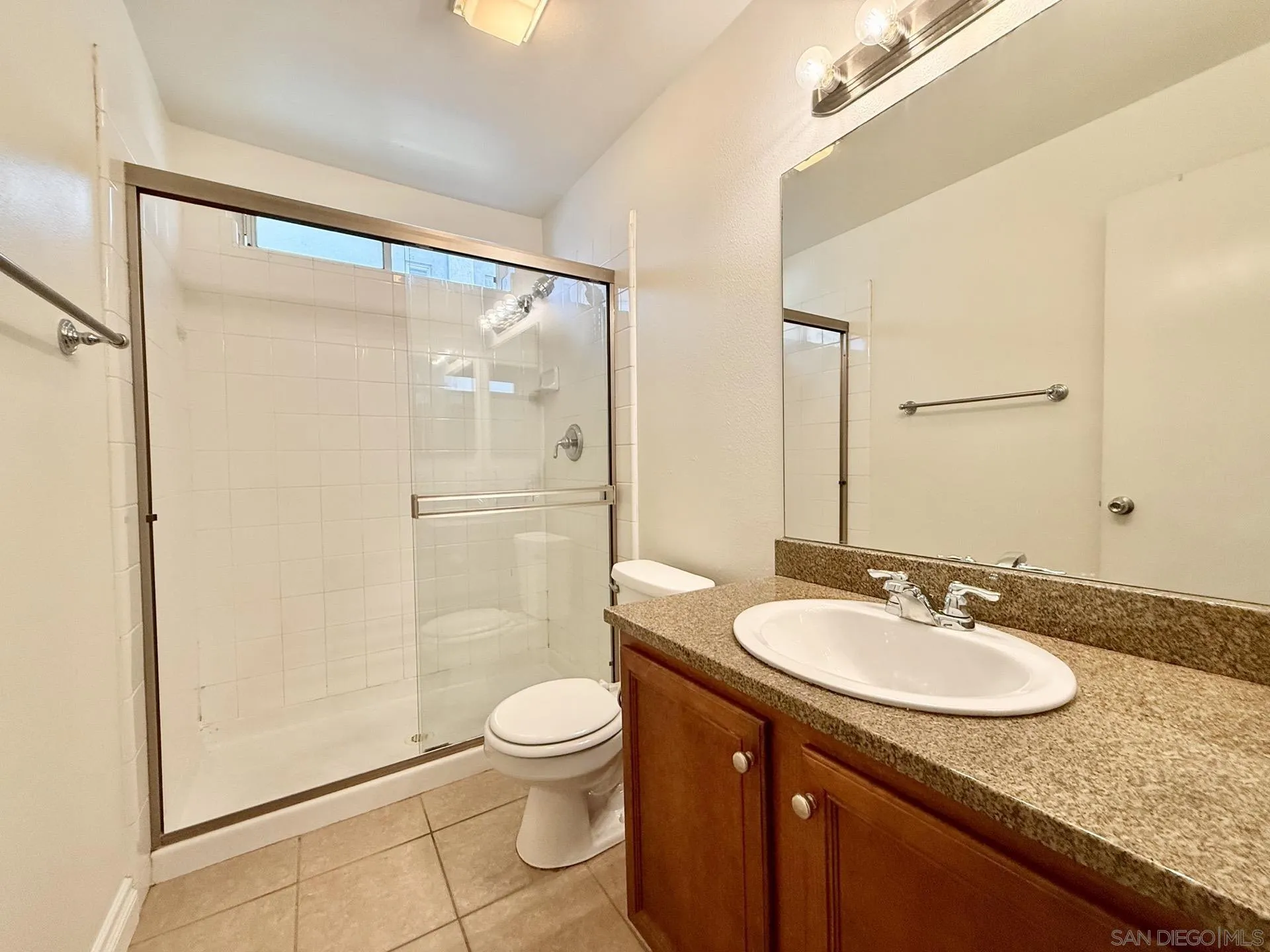 Photo #33: 260019561 Listing: Photo #33