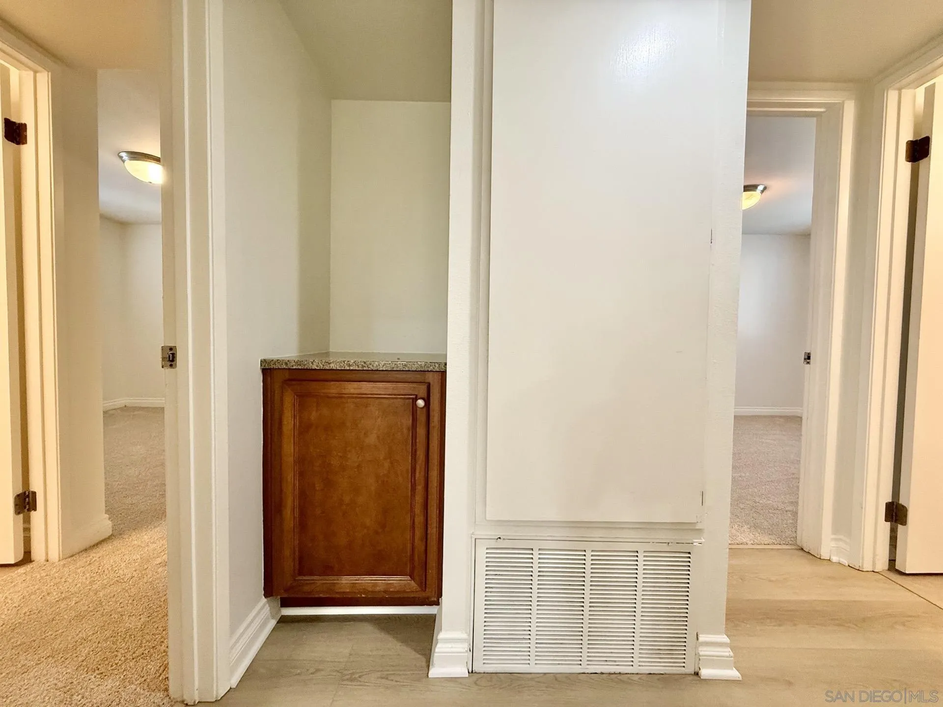 Photo #27: 260019561 Listing: Photo #27