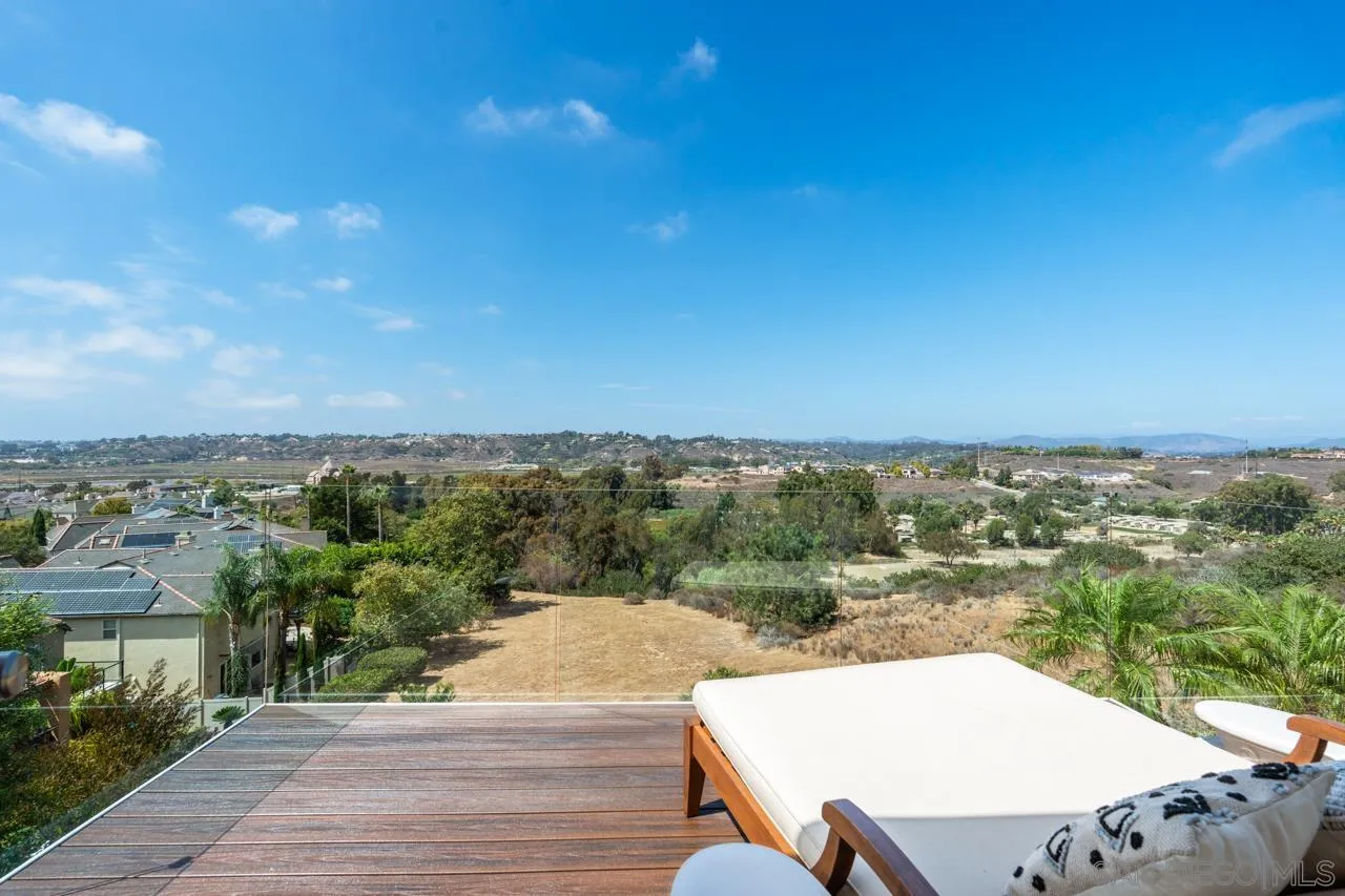 https://cdn.realtyfeed.com/cdn/127/260019562/370d8af9ff005a0d913210119e7814f5.webp