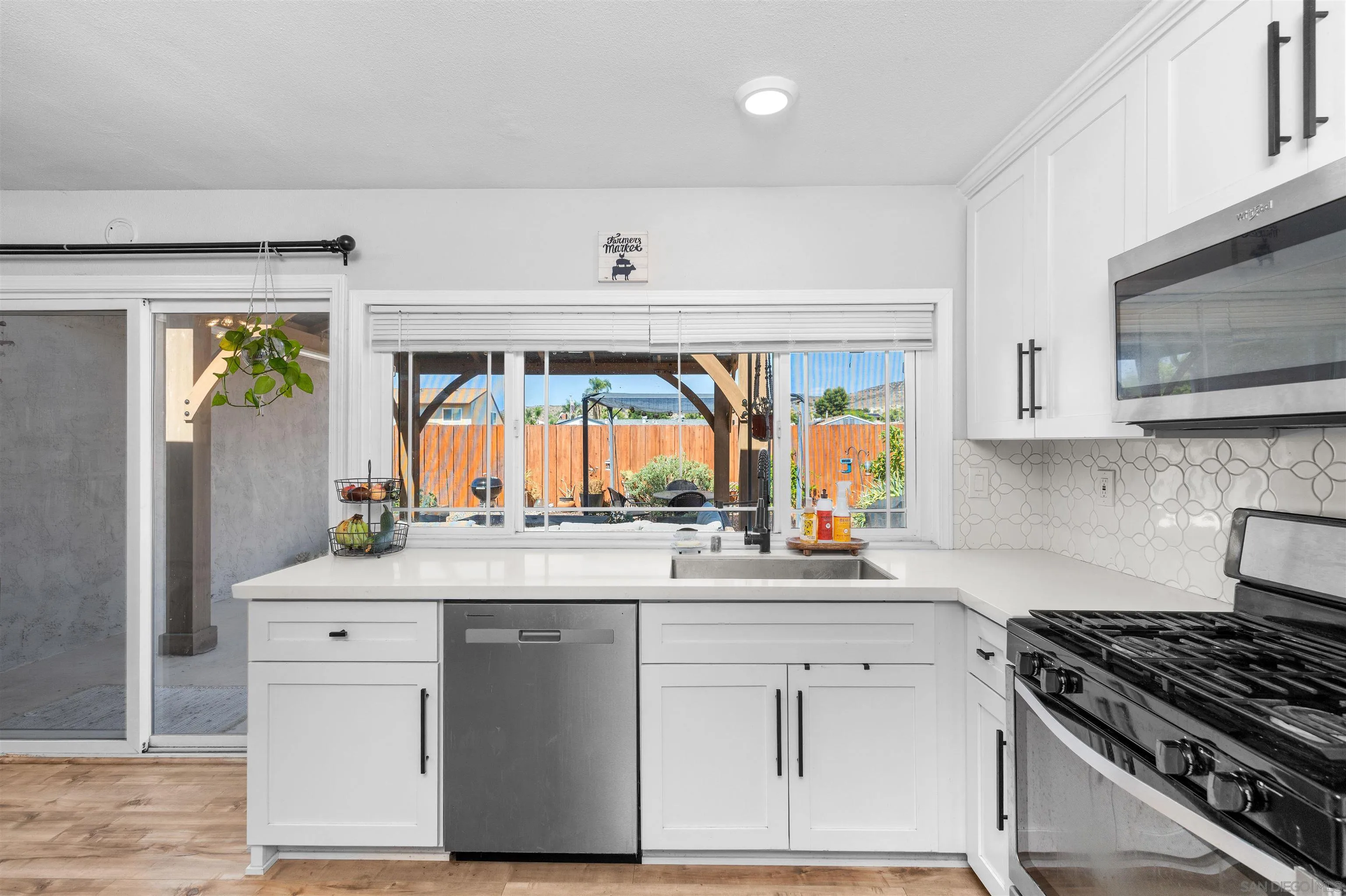 https://cdn.realtyfeed.com/cdn/127/260019563/09b449ea6ca9adaed03f46e29b06df65.webp