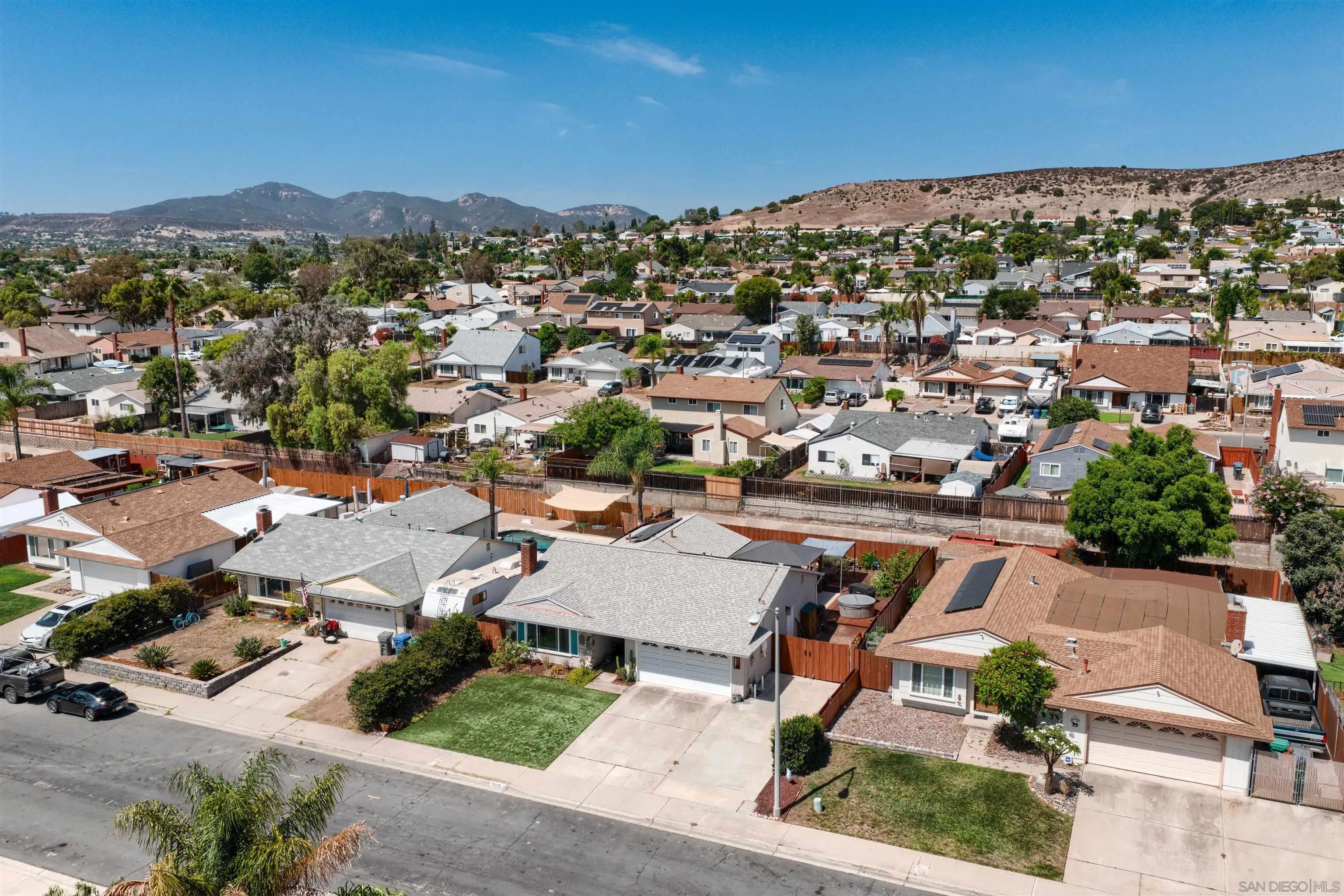https://cdn.realtyfeed.com/cdn/127/260019563/113d14b044d343493ad382c0ebb855a9.webp