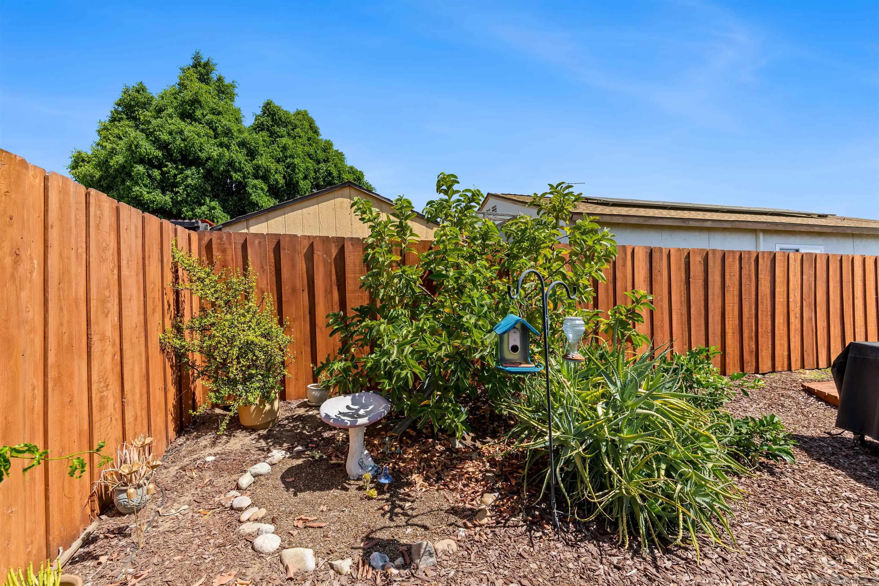 https://cdn.realtyfeed.com/cdn/127/260019563/21a1ad0829f14165a9004012c661447d.webp